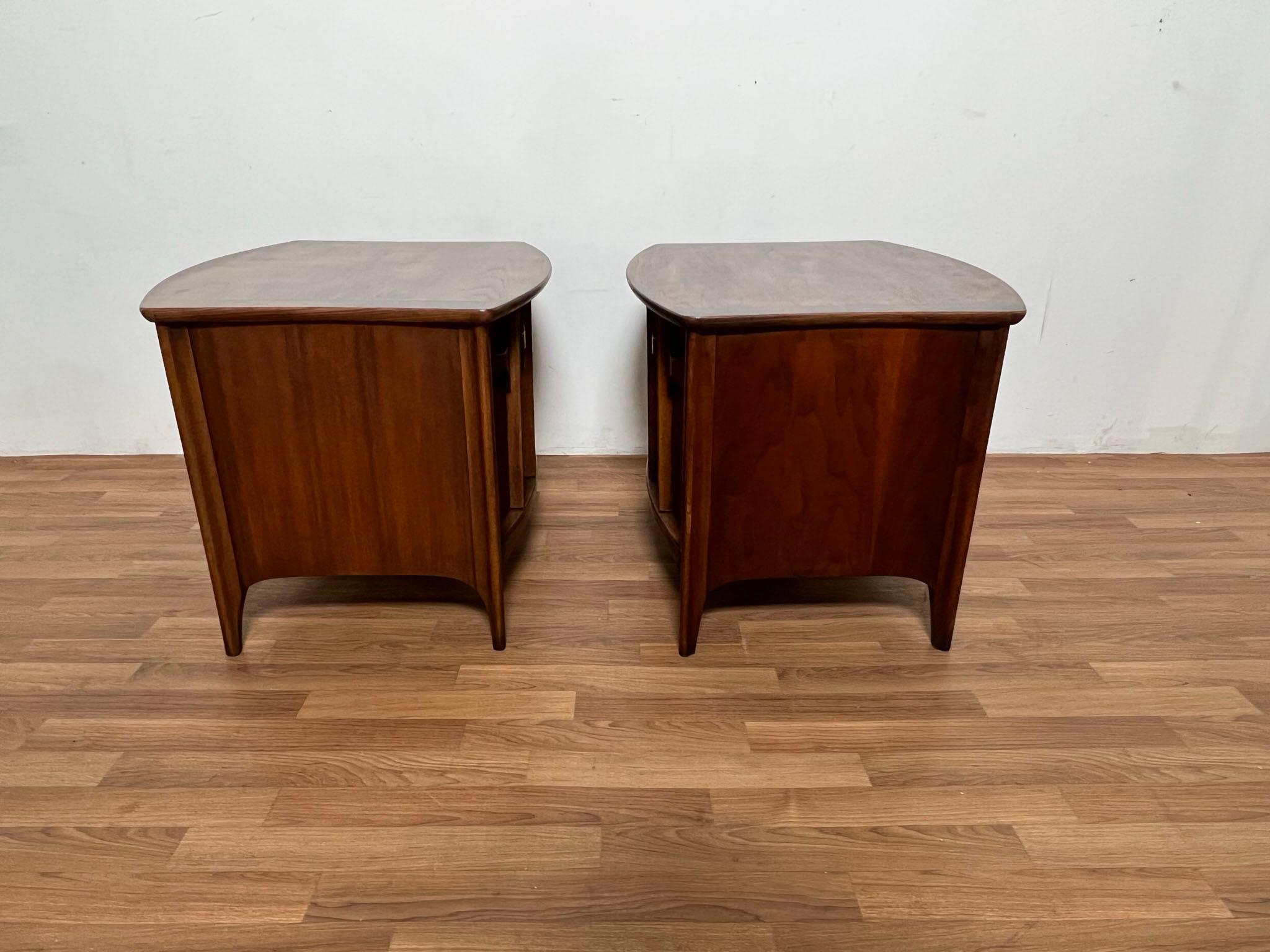 Pair of Kent Coffey Perspecta End Tables, circa 1960s 1