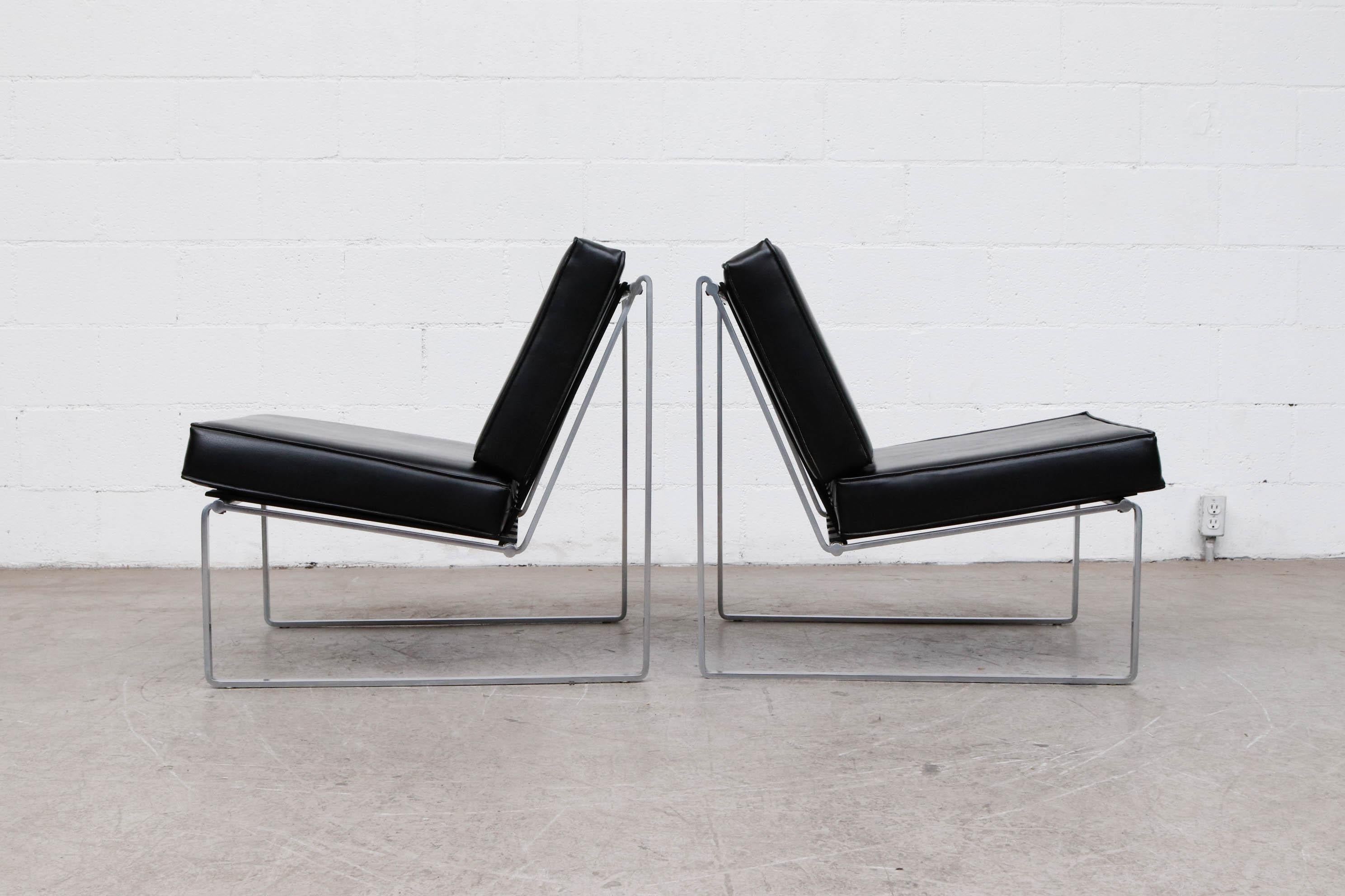 Mid-20th Century Pair of Kho Liang Ie Model 025 Lounge Chairs for Artifort