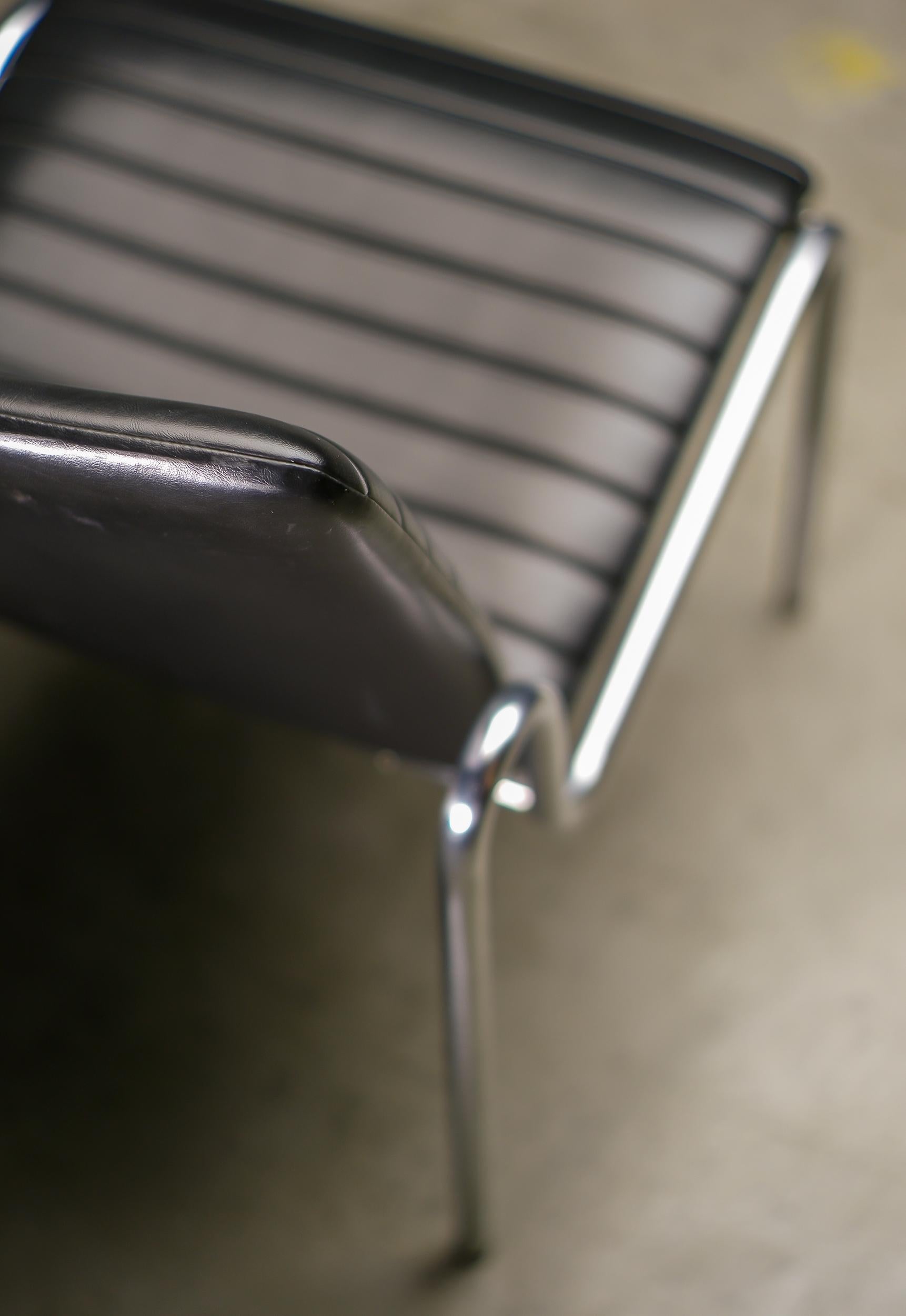 Paire de chaises longues Kho Liang Ie Model No 703, 1968 en vente 1