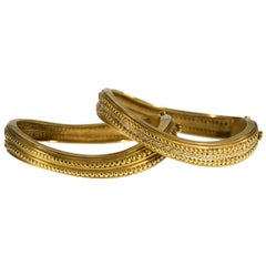 Pair of Kieselstein-Cord 18k Gold and Diamond Hinged Bangles