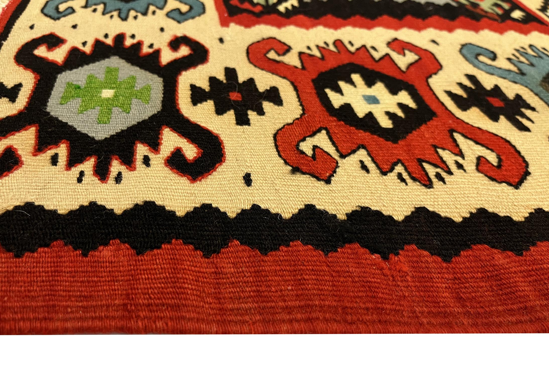 Paire de tapis de couloir traditionnels turcs Kilims en laine rouge fabriqués à la main en vente 3
