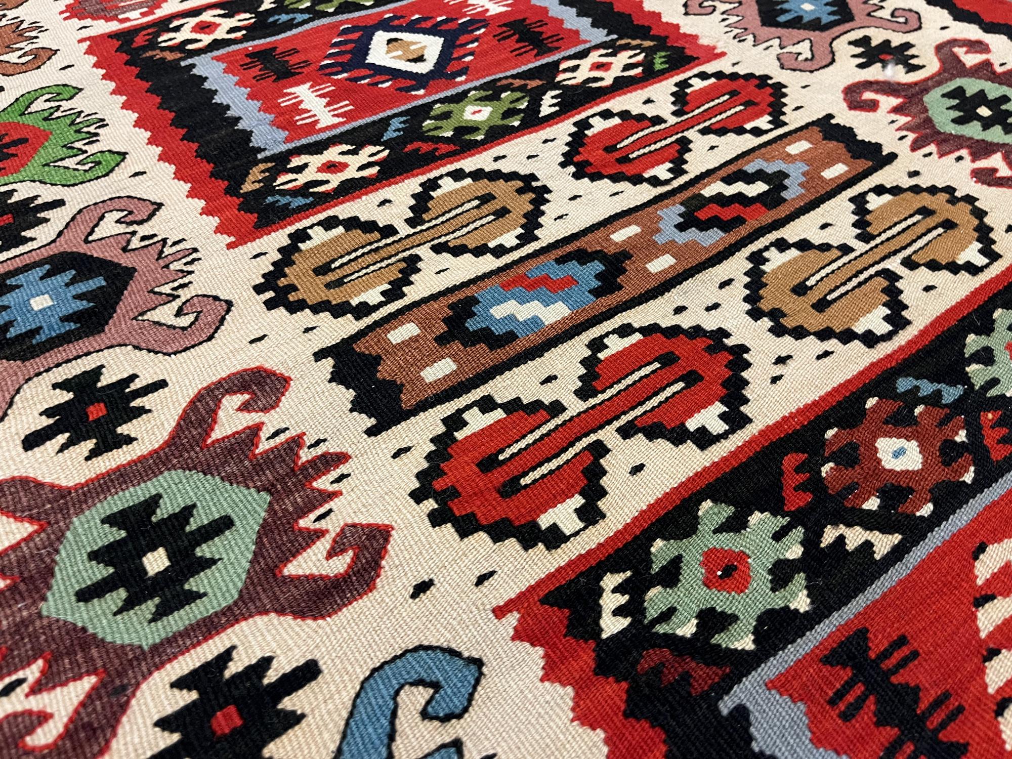 Fin du 20e siècle Paire de tapis de couloir traditionnels turcs Kilims en laine rouge fabriqués à la main en vente