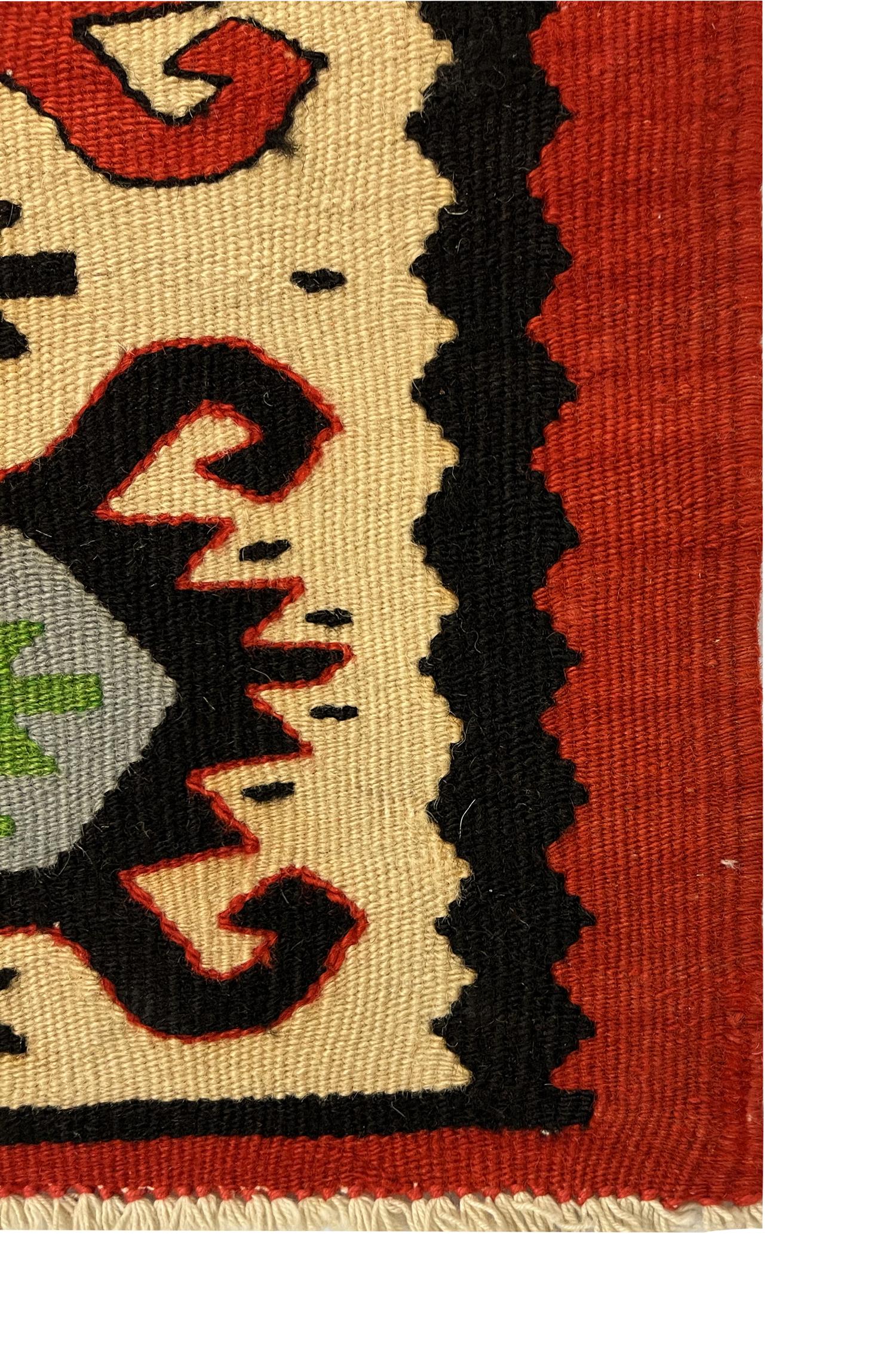 Paire de tapis de couloir traditionnels turcs Kilims en laine rouge fabriqués à la main en vente 1