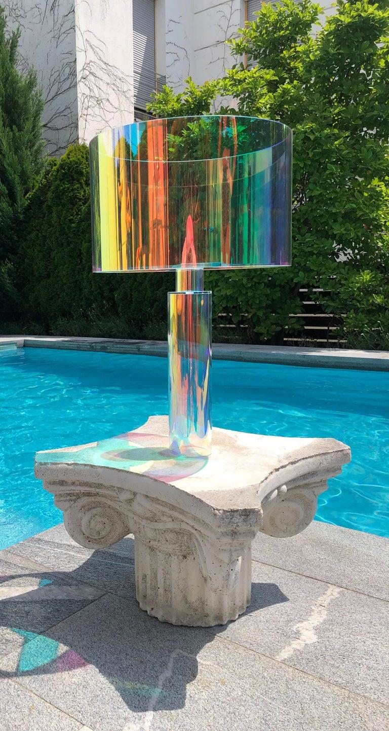 Paar kinetische Farben-Tischlampen von Brajak Vitberg (Plexiglas) im Angebot