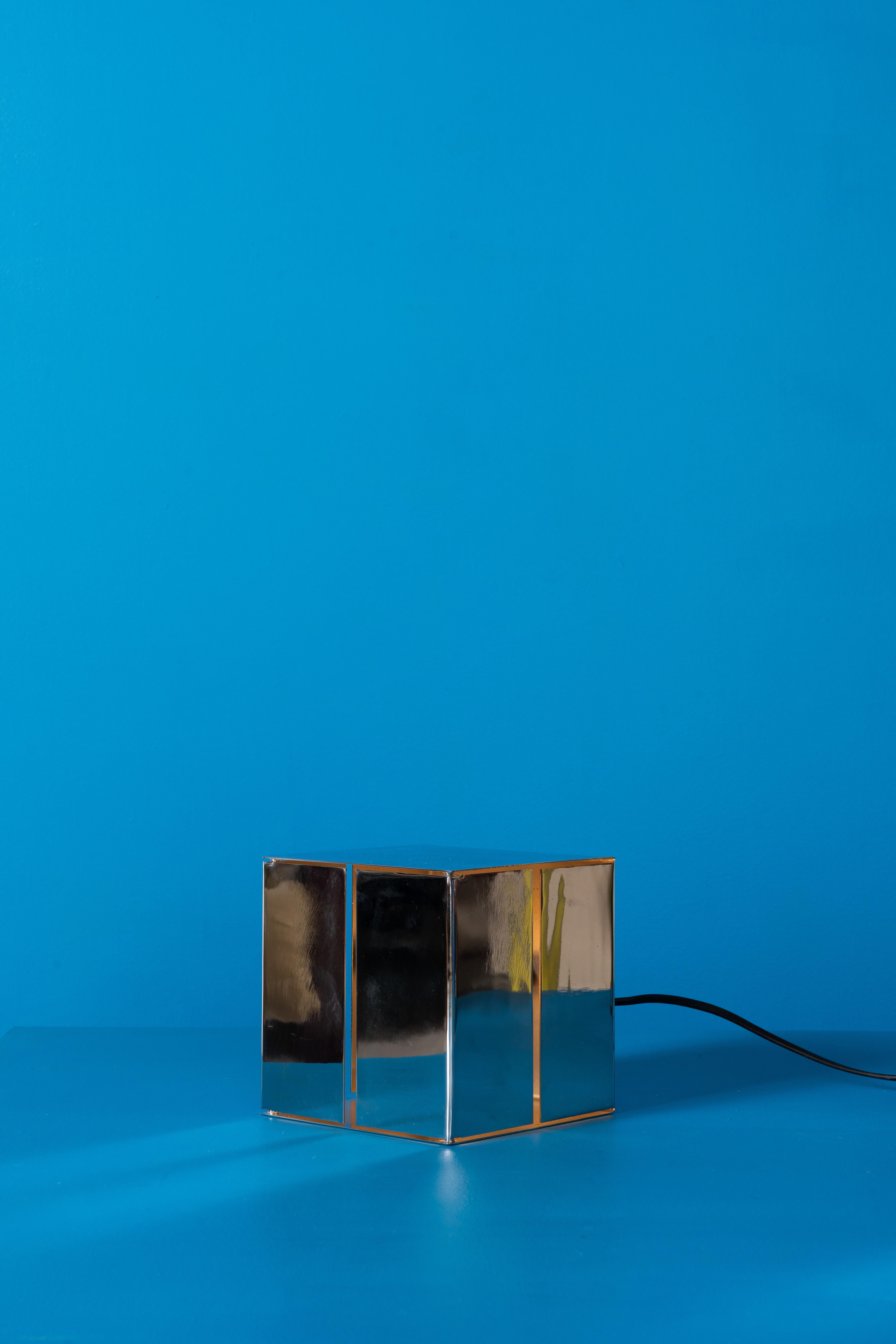 Italiano Pair of Kinetic Table Lamps - Paolo Tilche in vendita