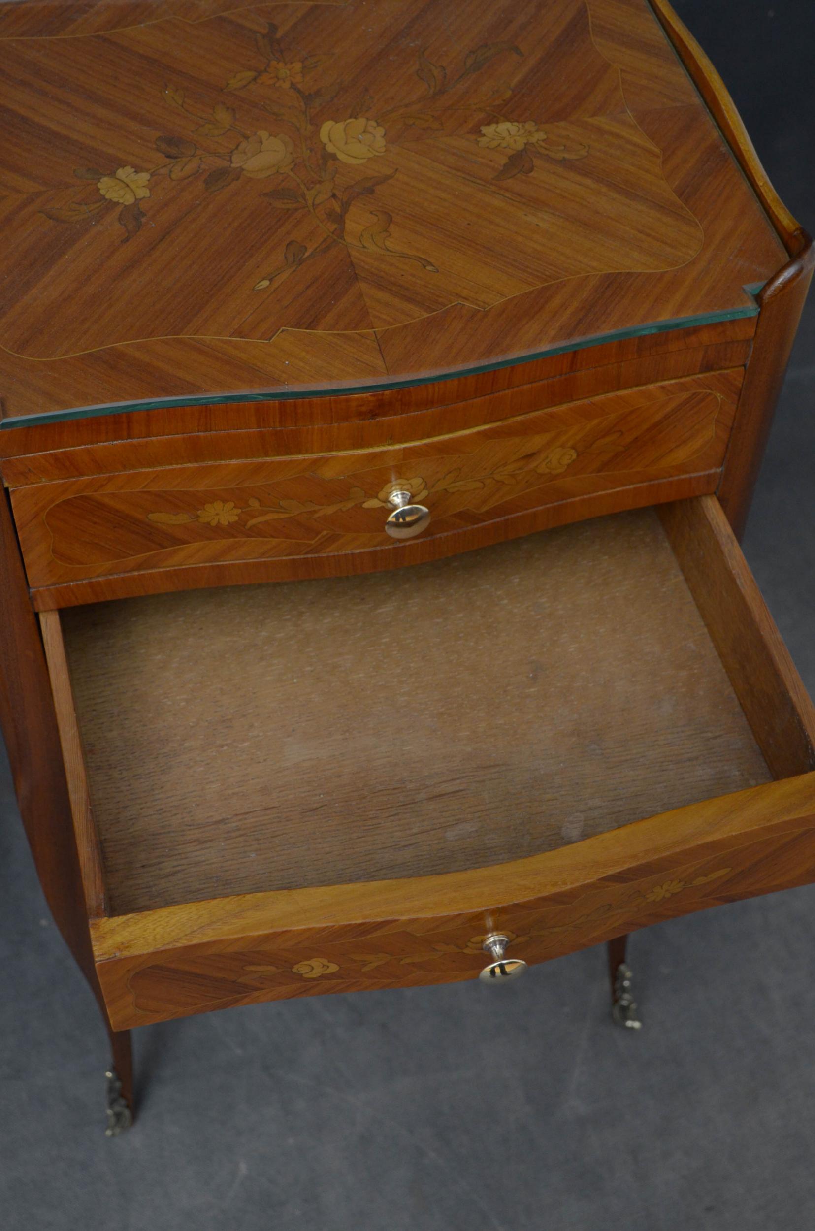 20th Century Pair of Kingwood Bedside Cabinets Chests