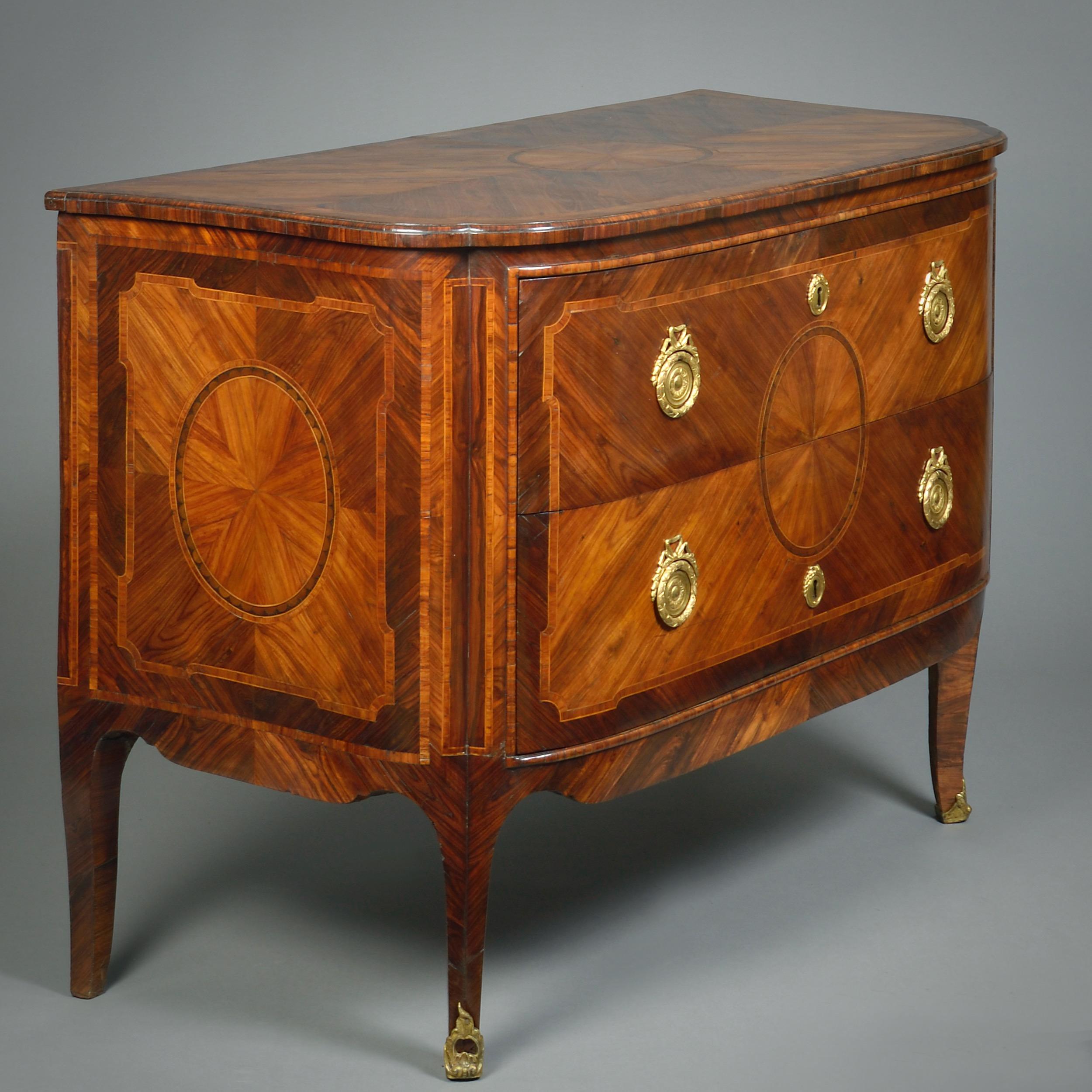Fino al XVIII secolo Coppia di commode in legno Kingwood, Genova in vendita