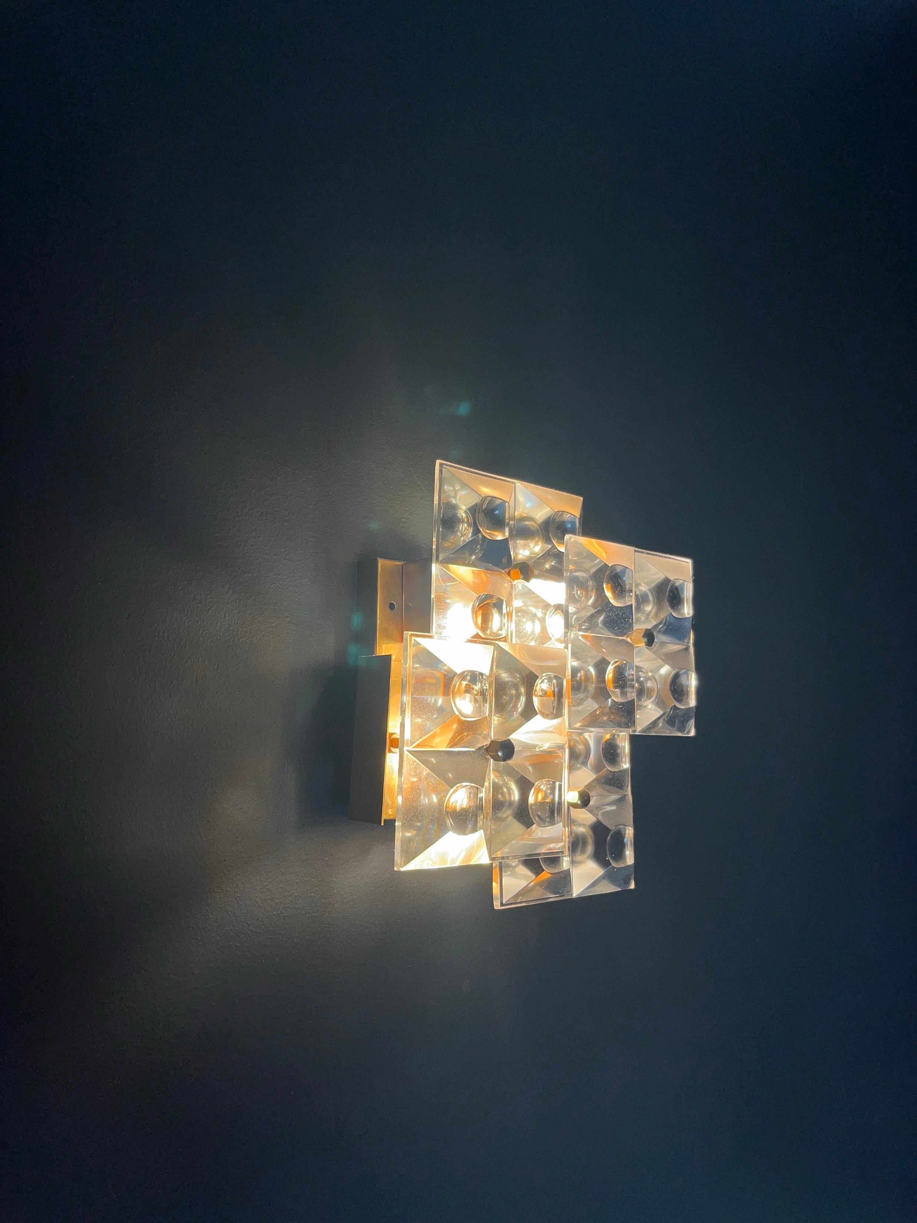 Mid-Century moderno Pair of Kinkeldey Sconces Brass and press Crystal , Germany 1970s in vendita