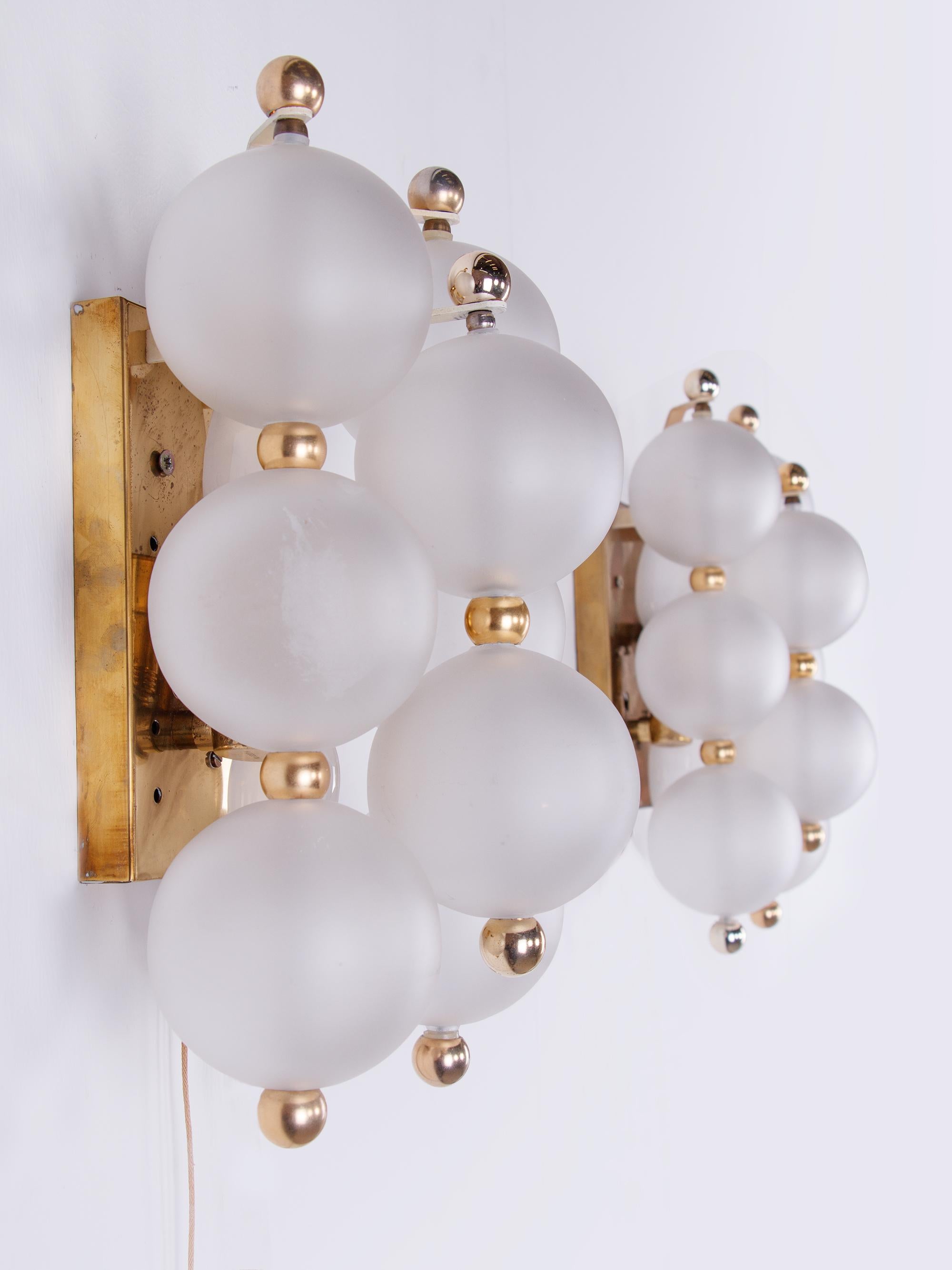 Mid-20th Century Pair of Kinkeldey Wall Sconces Frosted Glass Balls & Brass, Germany 1960s For Sale