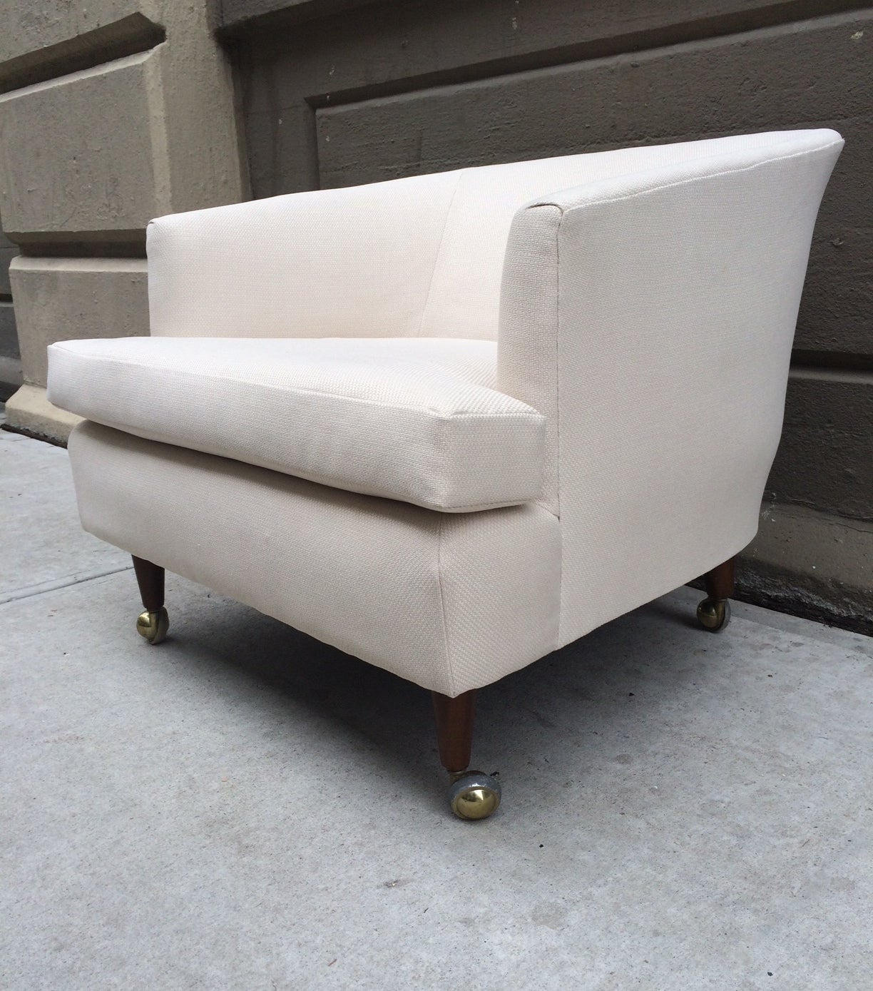 Pair of Kipp Stewart for Directional Lounge Chairs In Good Condition For Sale In New York, NY