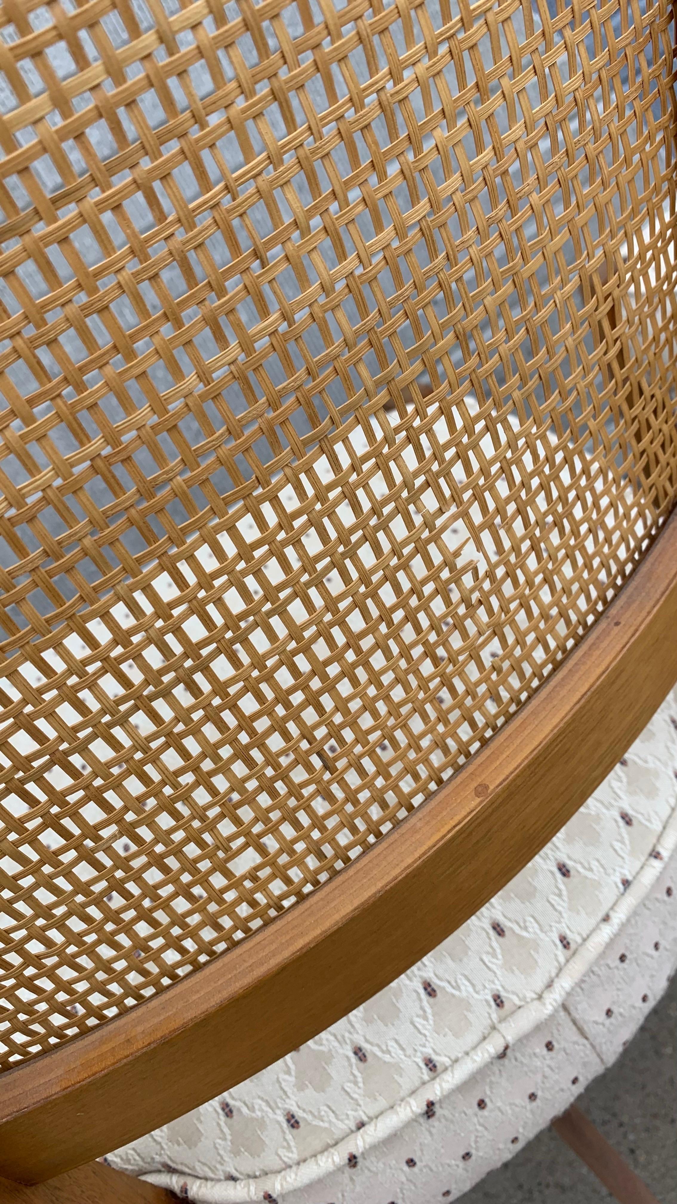 Coppia di sedie da pranzo Kipp Stewart per Drexel Declaration in vendita 9