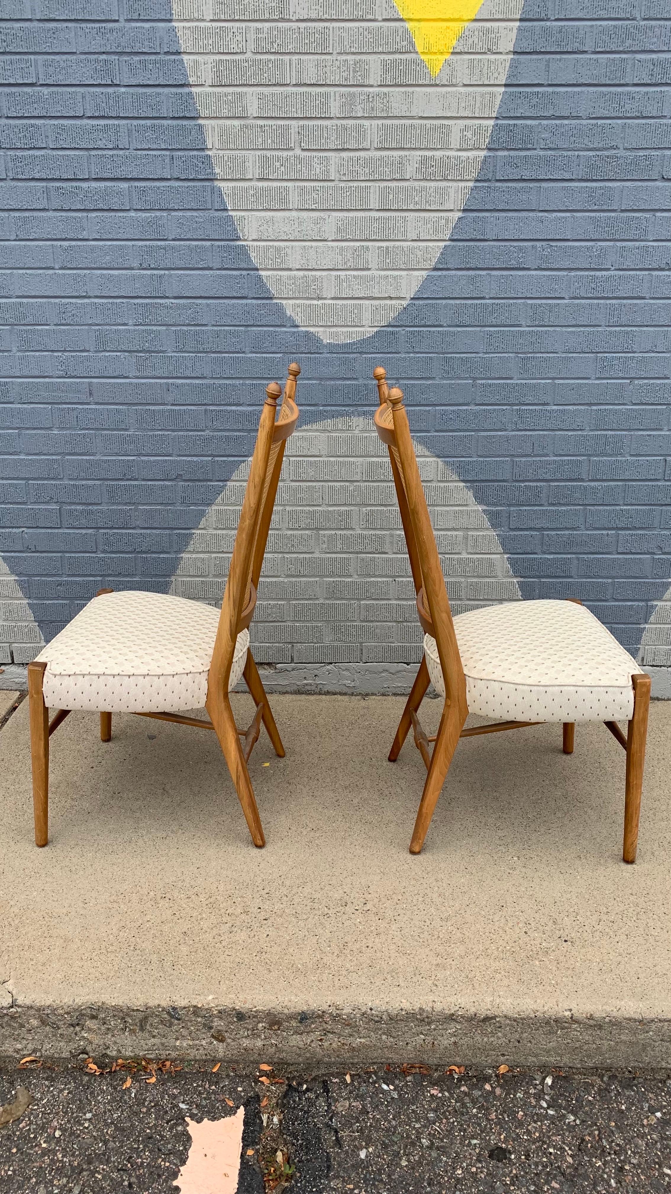 Coppia di sedie da pranzo Kipp Stewart per Drexel Declaration in vendita 4