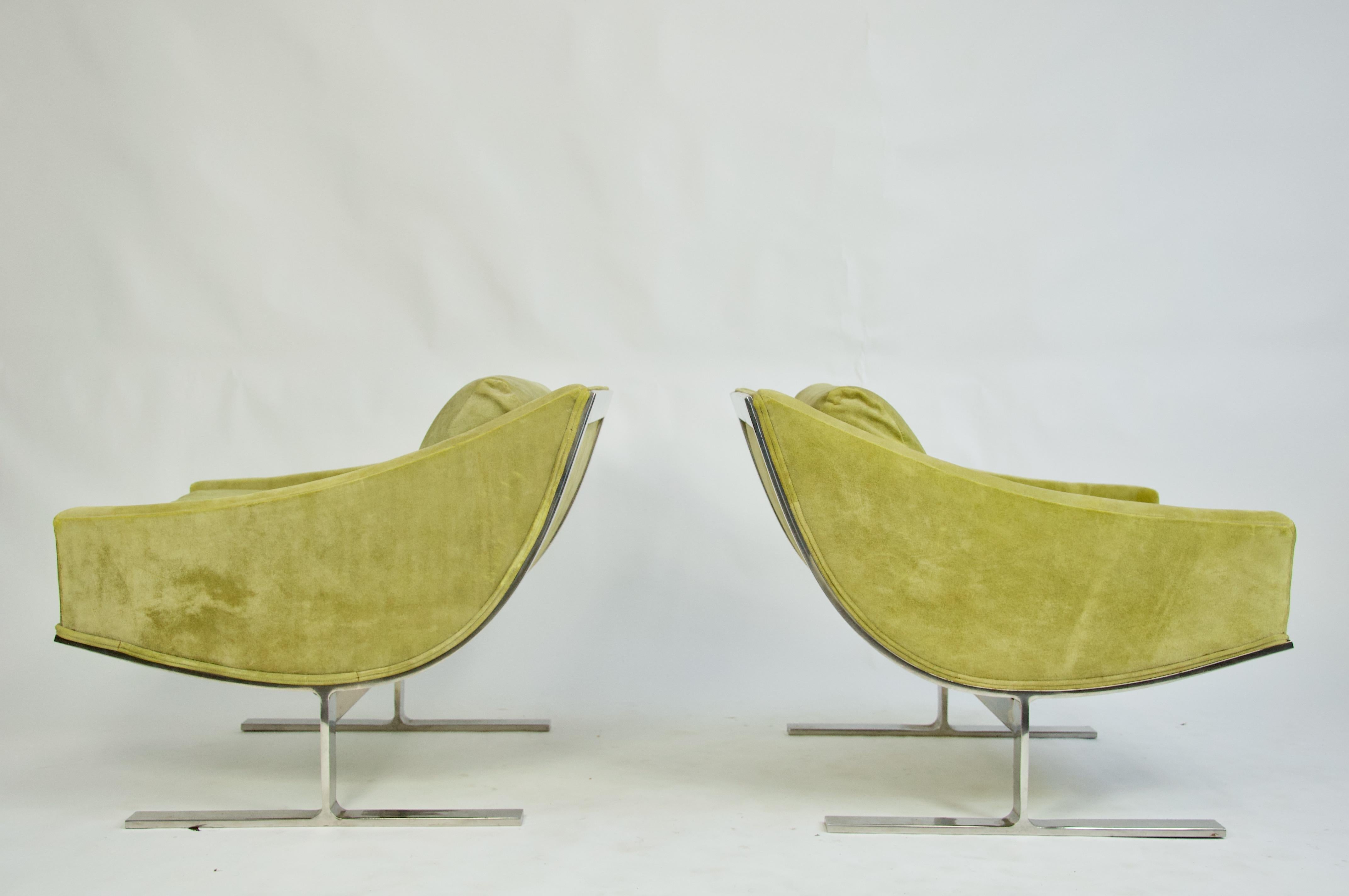 Mid-Century Modern Pair of Kipp Stewart Lounge Chairs For Sale