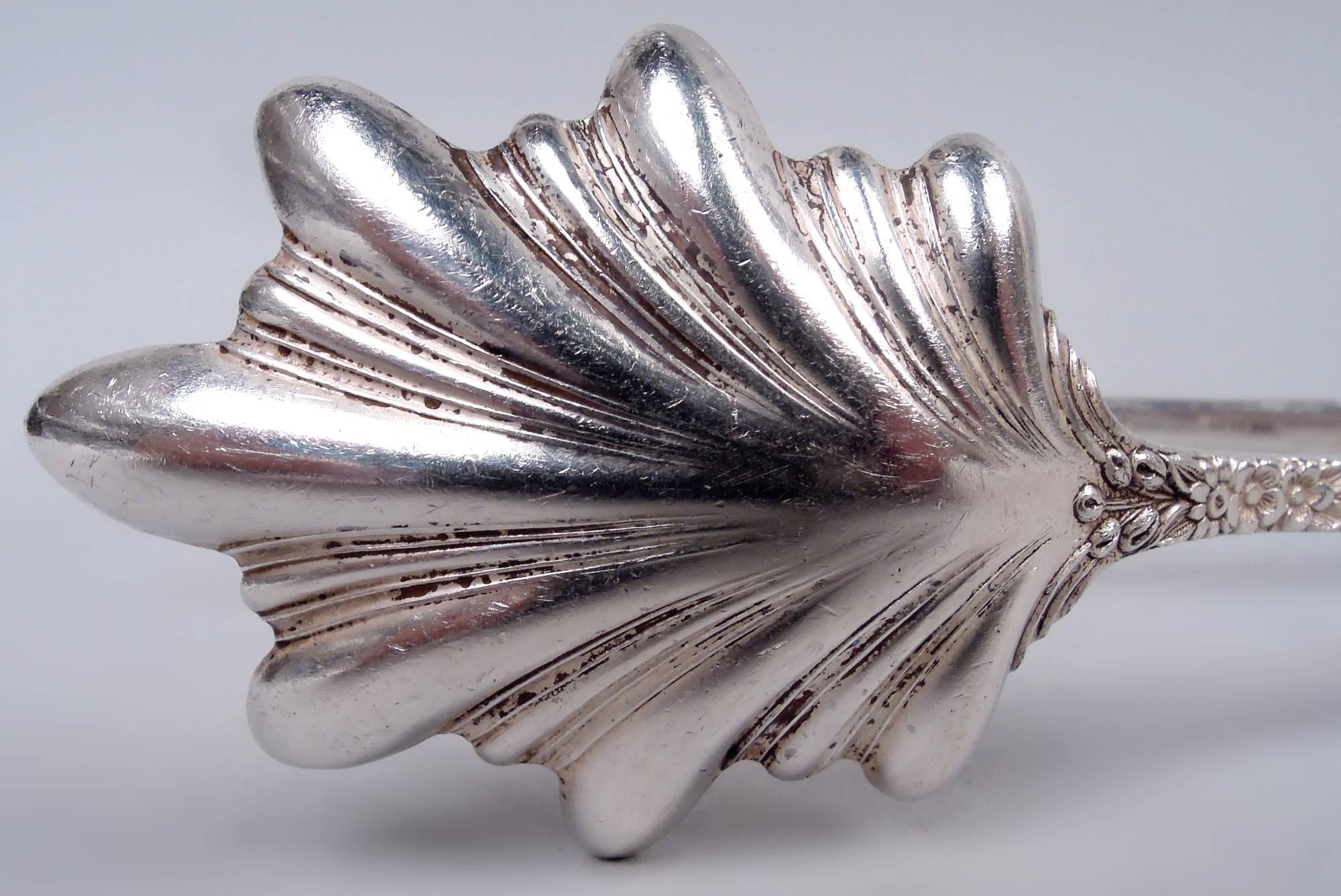 Américain Paire de pinces à glace en argent sterling repoussé de Kirk Baltimore