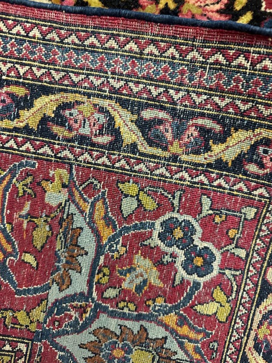 Pair of Kirman rugs For Sale 8