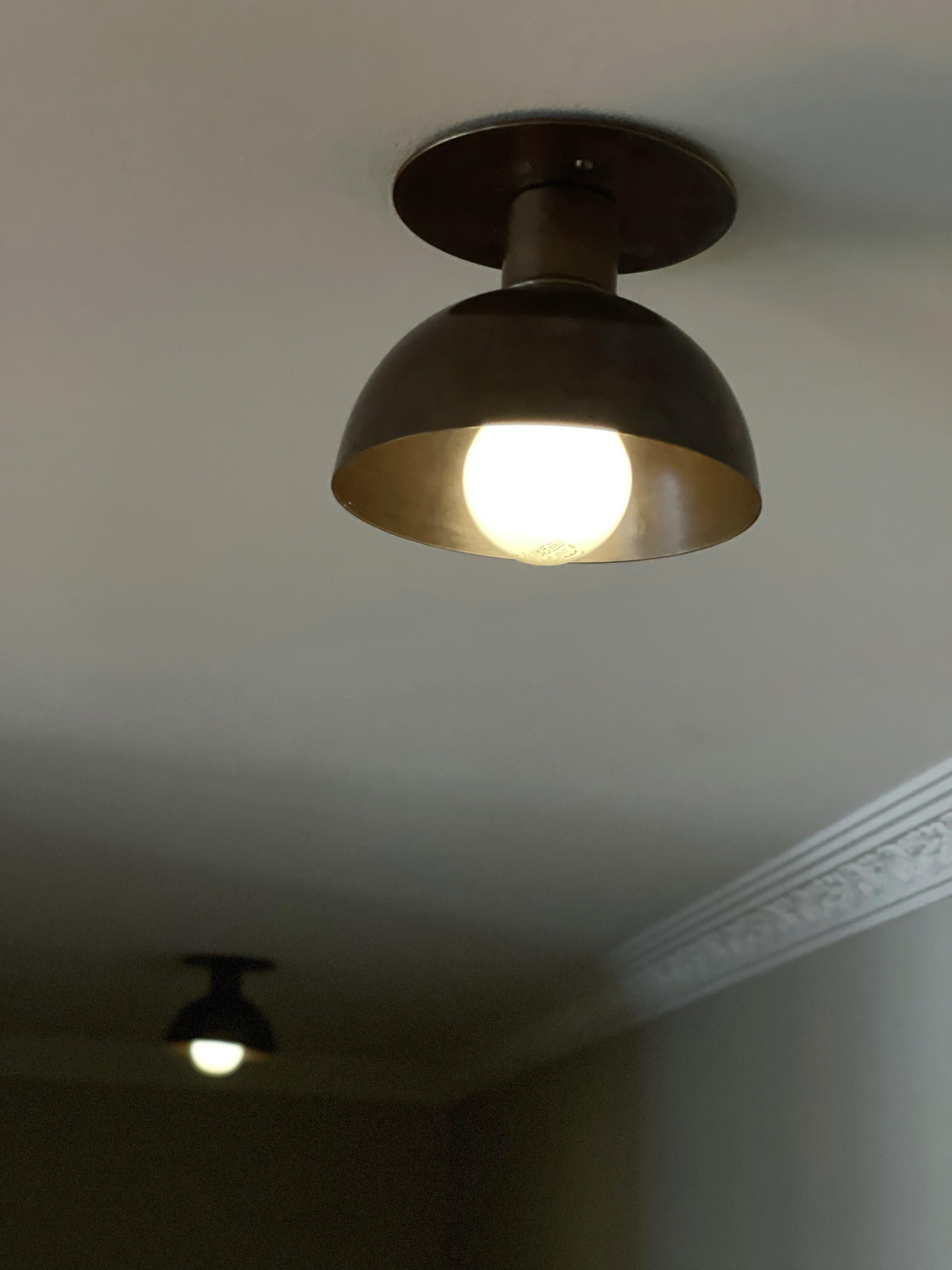 Laiton Paire de spots de cuisine - Abat-jours bruns et accessoires en laiton en vente