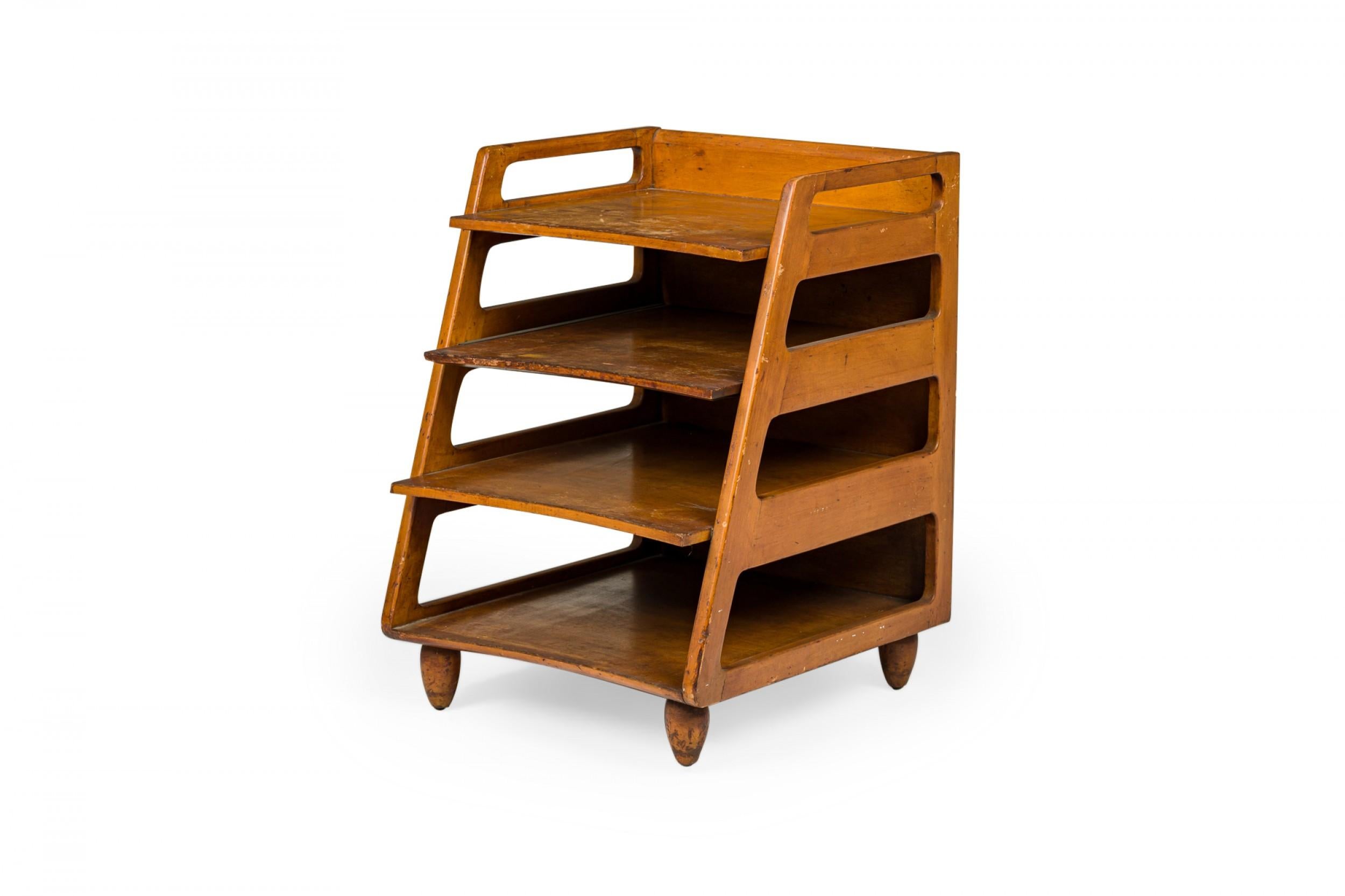 Mid-Century Modern Pair of Kittinger American Mid-Century Wooden Four-Compartment Magazine Tables For Sale