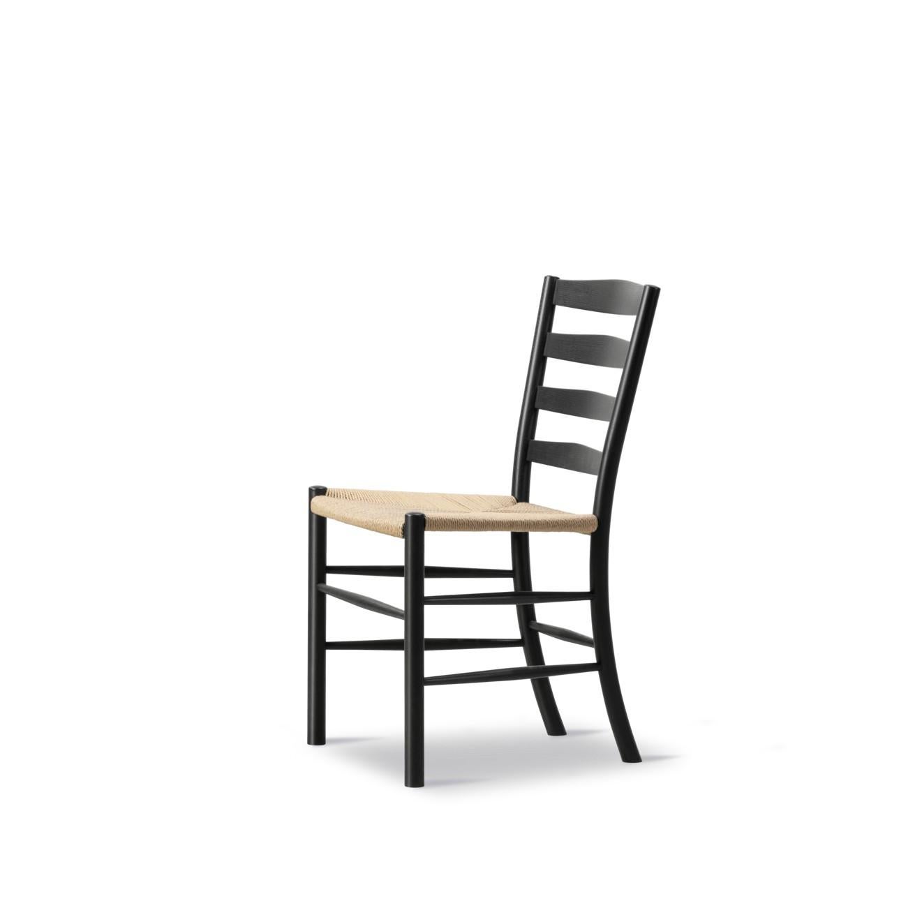 Pareja de sillas Klint-Roble lacado en negro/Cuerda de papel natural-para Fredericia Escandinavo moderno en venta