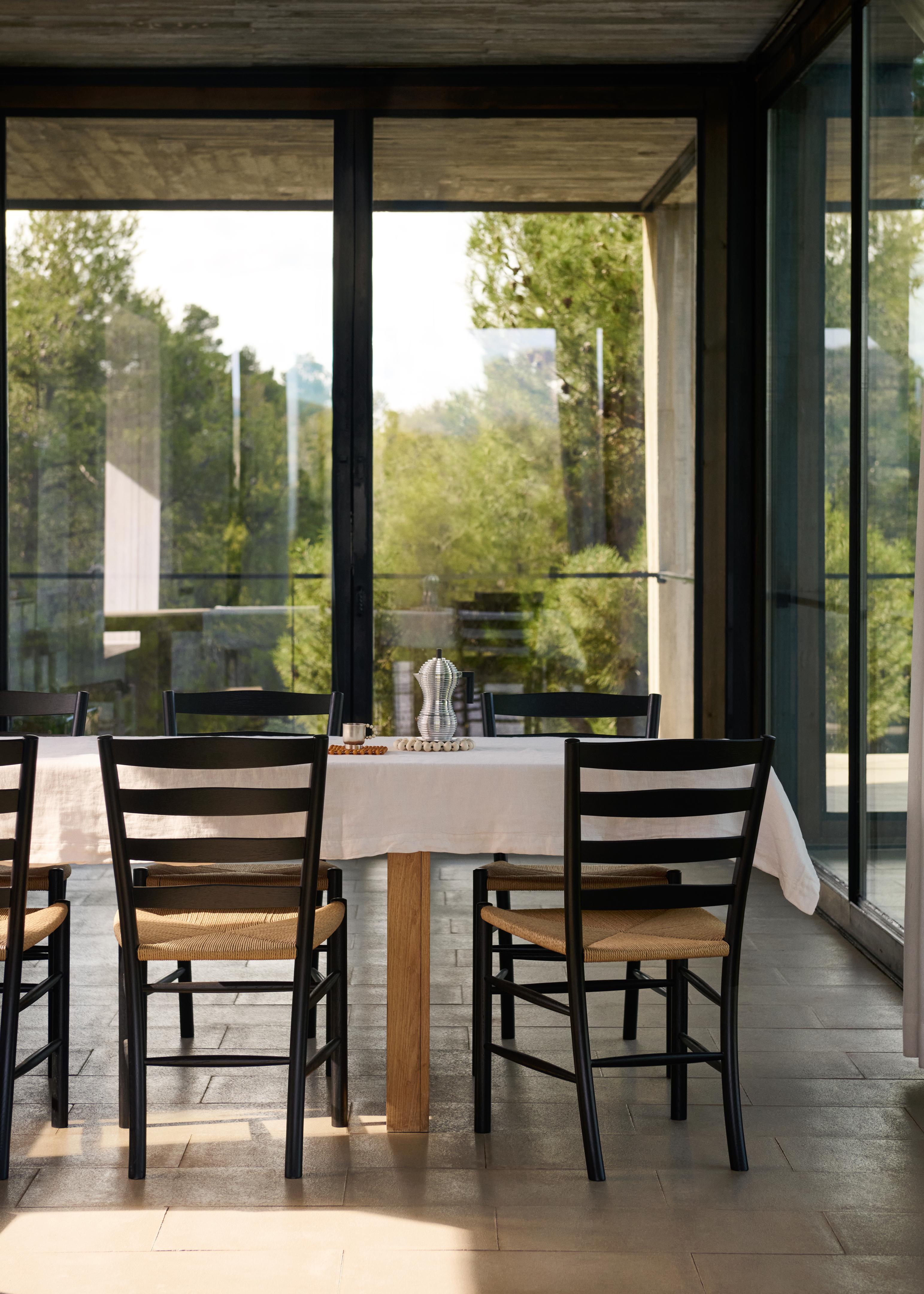 Pareja de sillas Klint-Roble lacado en negro/Cuerda de papel natural-para Fredericia Cordón de papel en venta
