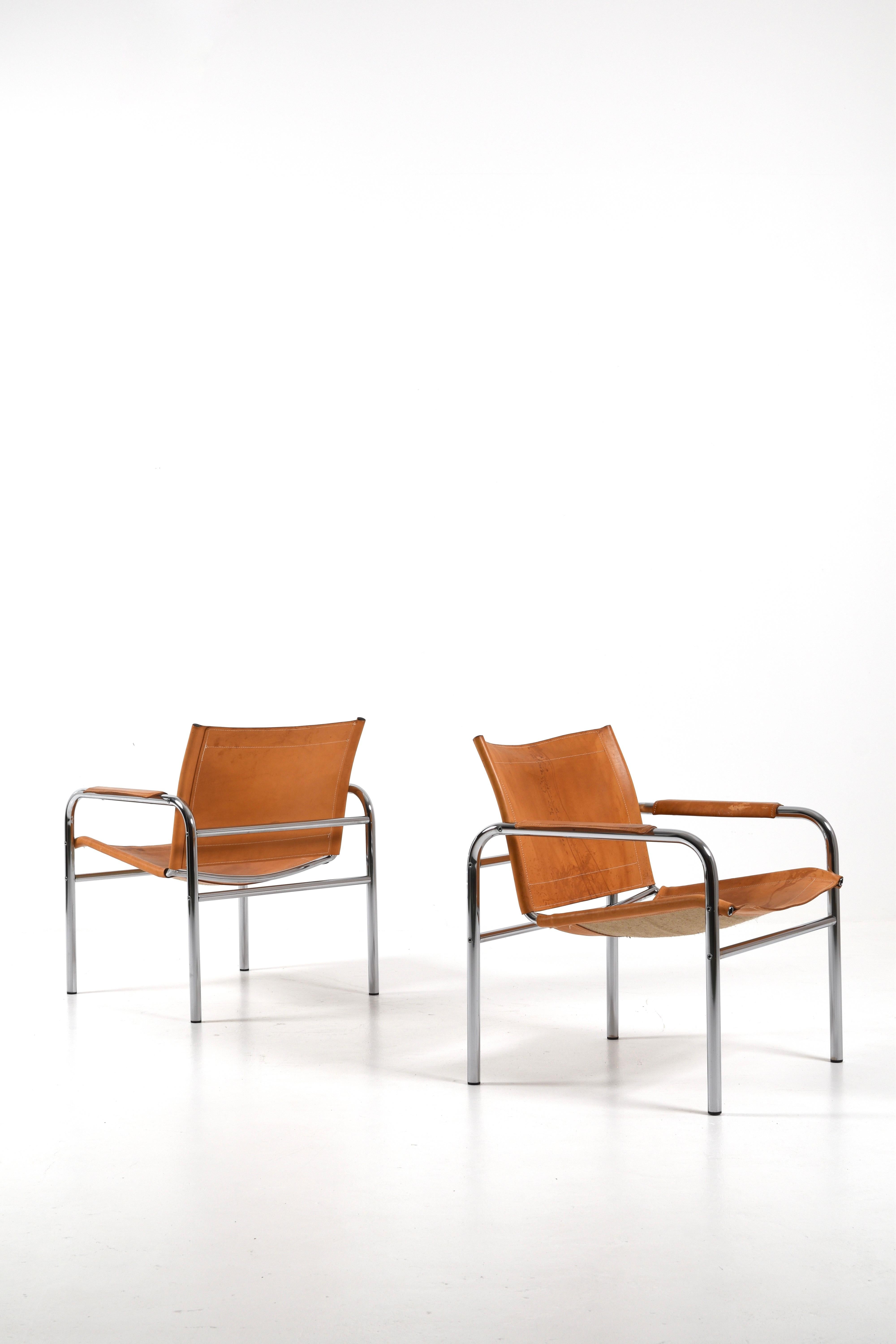 Pair of Klinte Easy Chairs Tord Björklund, Patinated Cognac Leather, Sweden, 80s In condizioni buone in vendita a Göteborg, SE