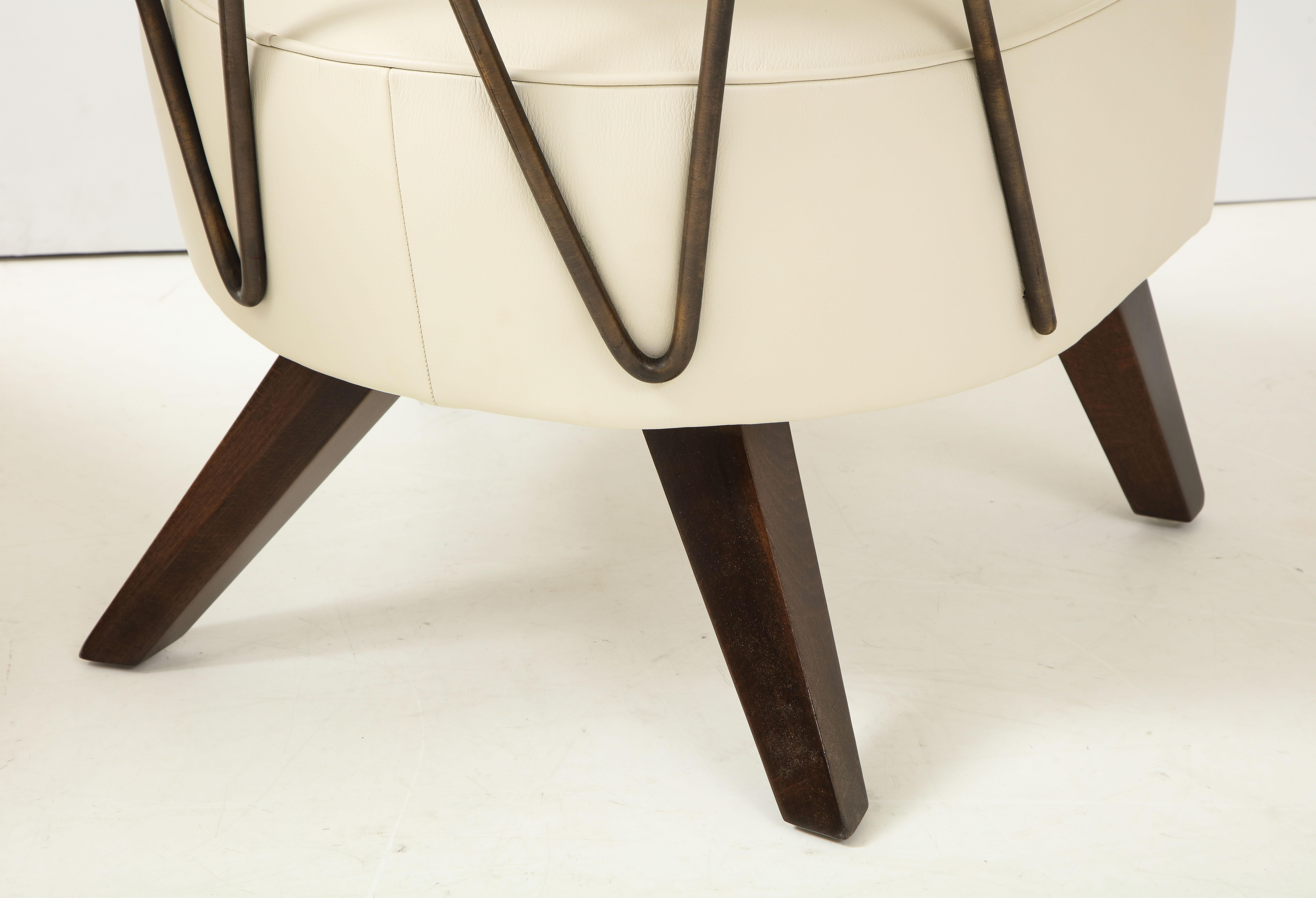 Pair of Klismos Chairs in the Style / Attributed to Billy Haines 1
