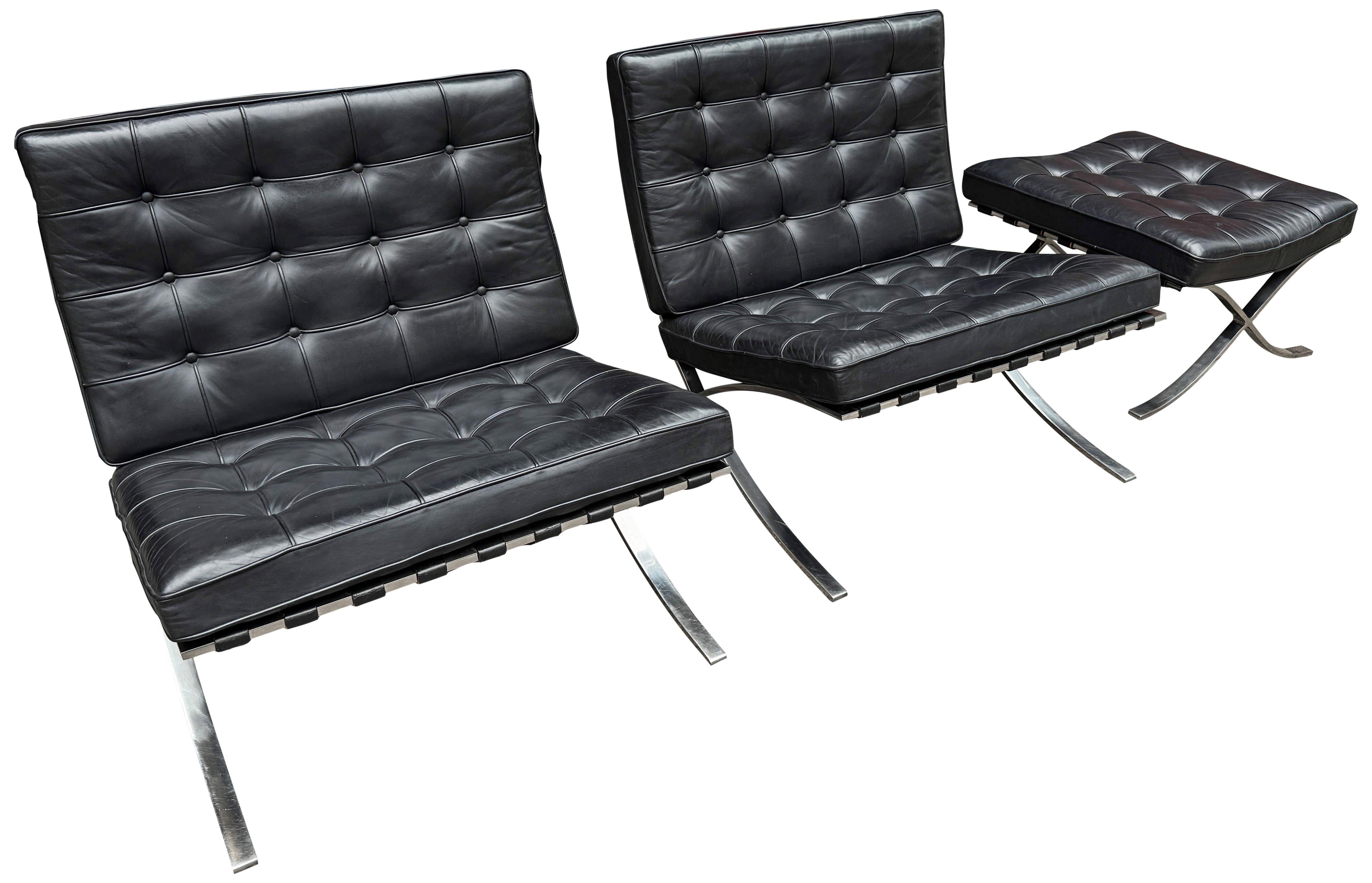 Mid-Century Modern Paire de chaises knoll Barcelona en acier inoxydable avec pouf en vente
