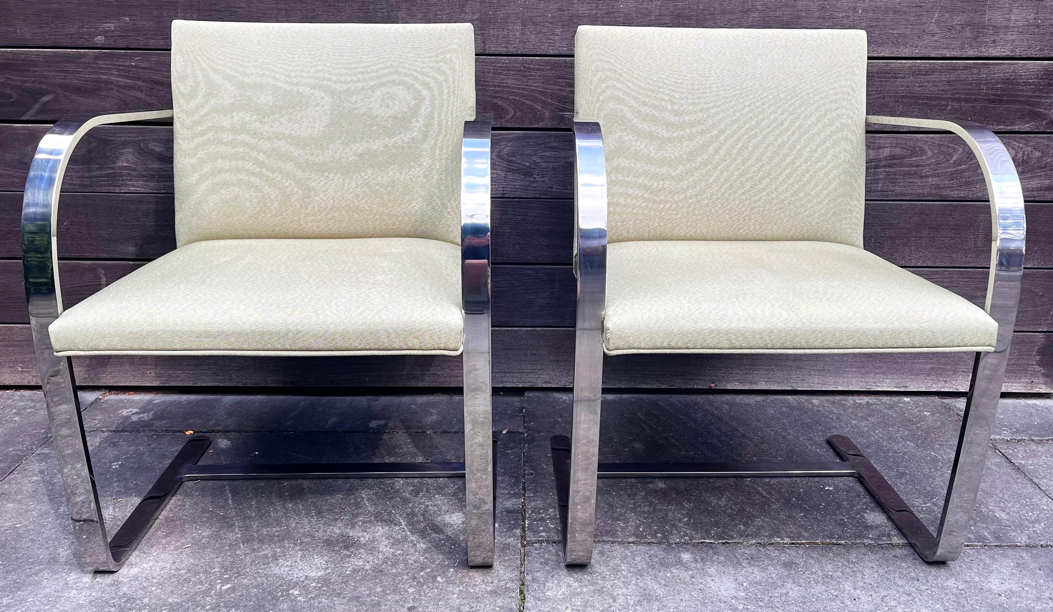 Style international Paire de chaises de bar plates Knoll Brno par Mies van der Rohe en vente