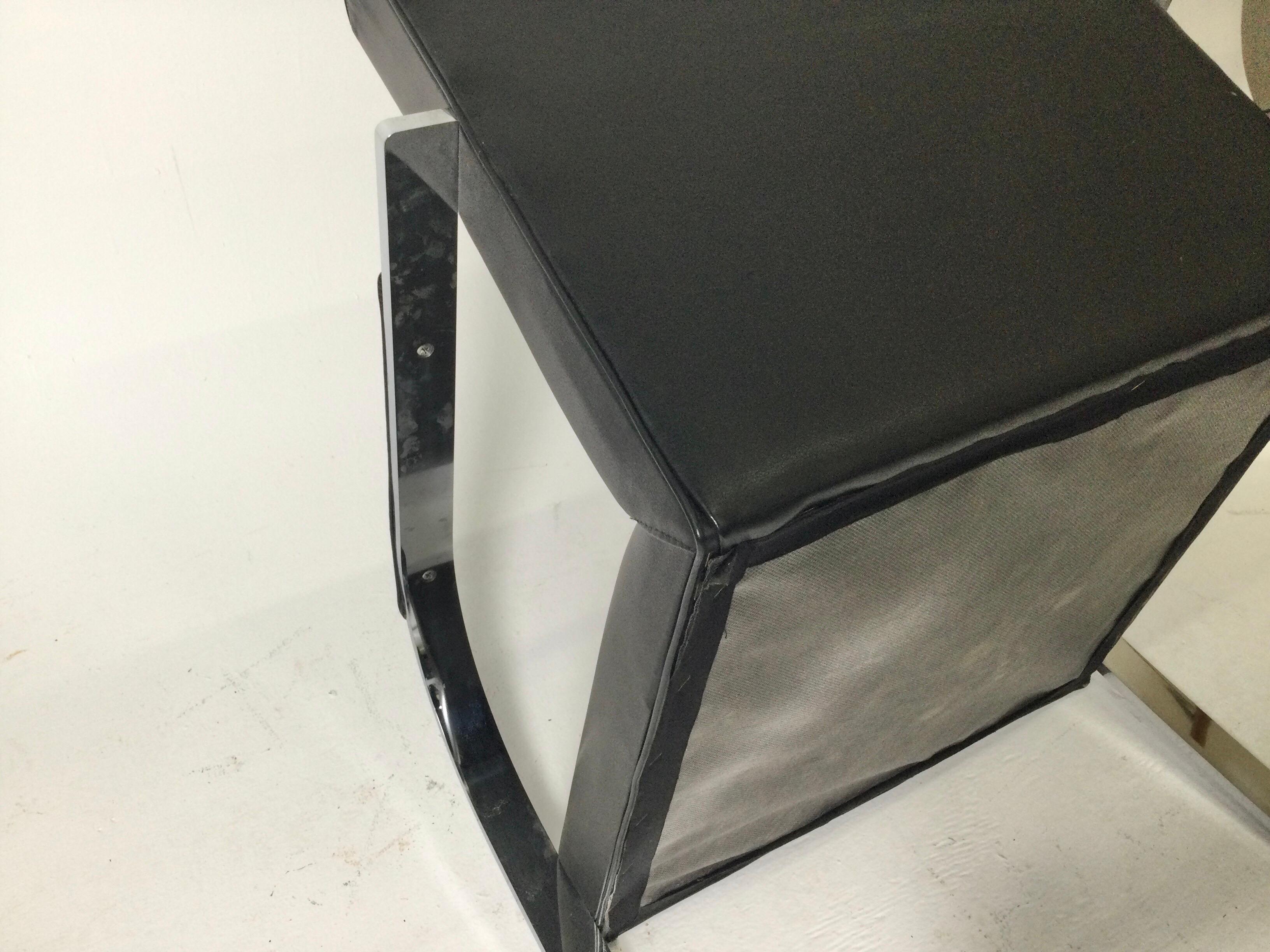 Pelle Coppia di sedie da bar piatte Knoll Bruno Style con rivestimento in pelle nera in vendita