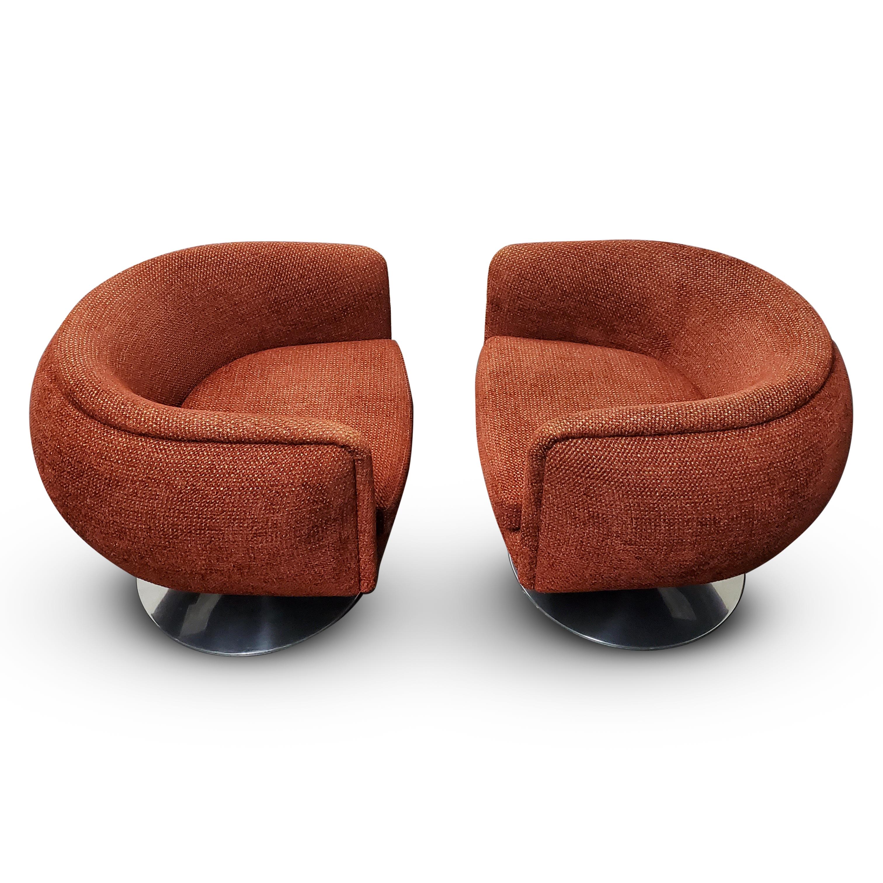 Pair of Knoll D'urso Swivel Lounge Chairs  3