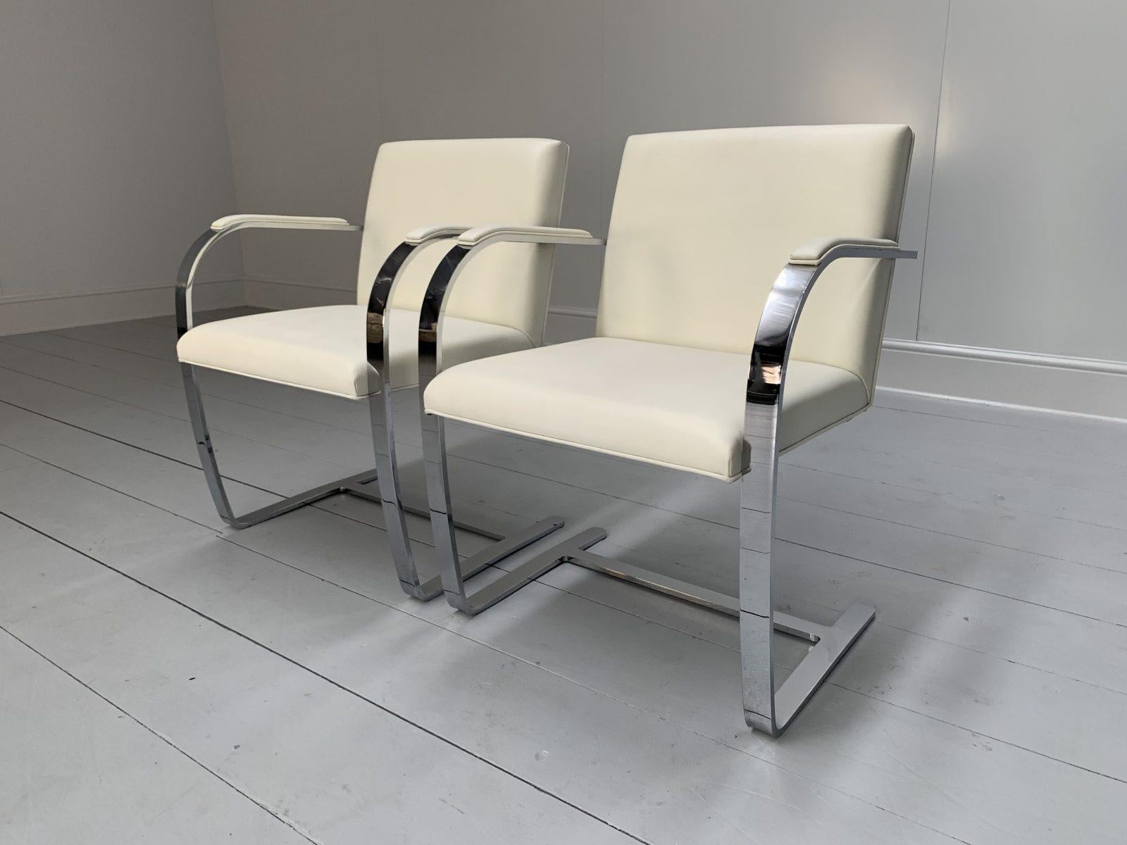 Pair of Knoll Studio “Brno Flat Bar” Armchairs in Chrome & White Leather For Sale 2