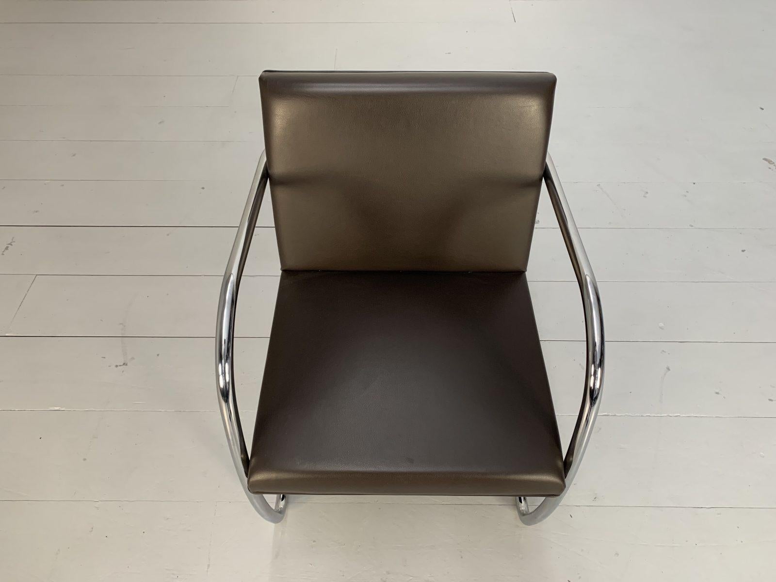 Pair of Knoll Studio “Brno Tubular” Lounge Chair Armchairs in Dark Brown Leather For Sale 5