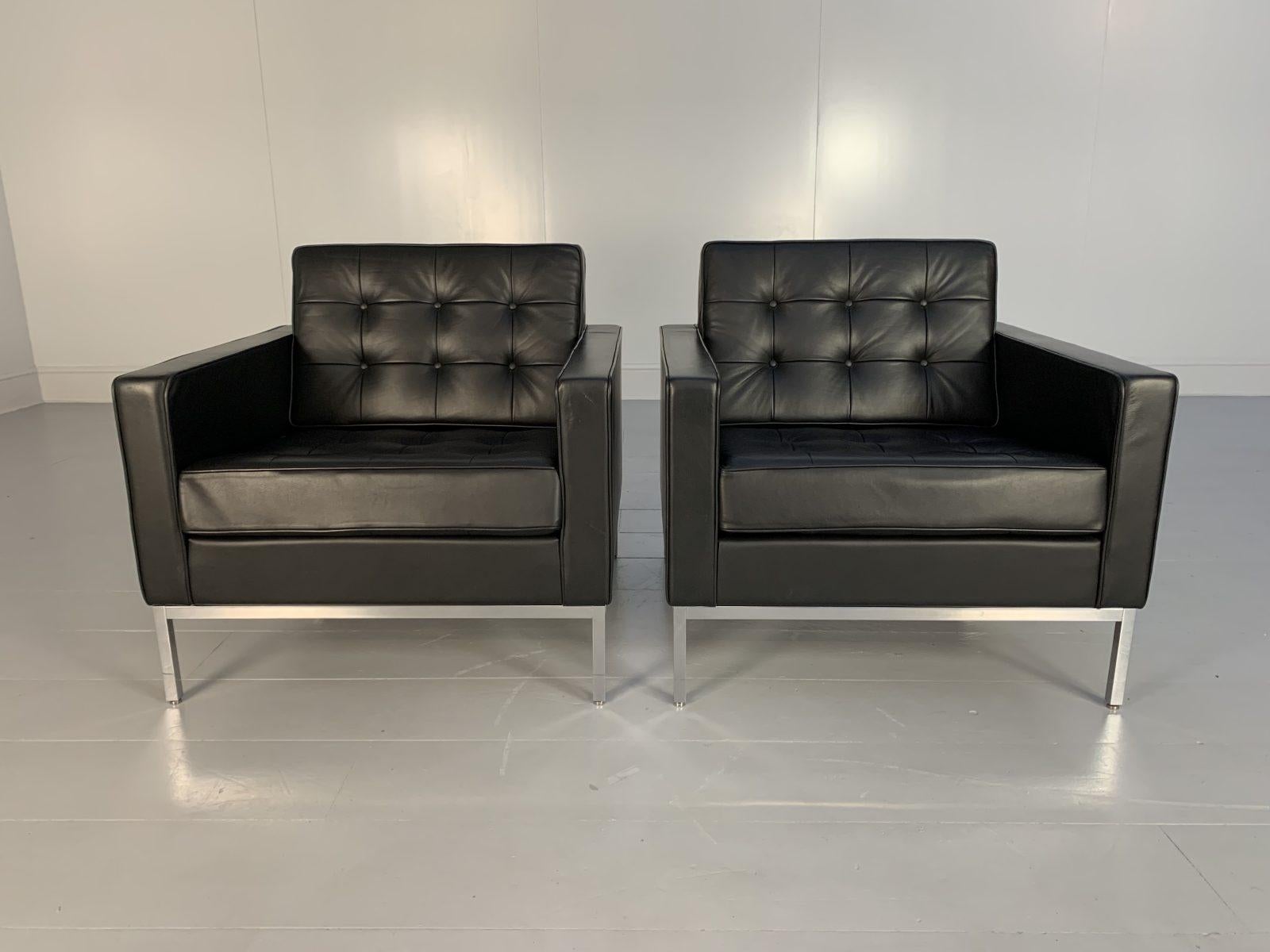 On offer on this occasion is a rare, original identical pair of “Florence Knoll” Lounge Chairs (one of 3 pairs i have at present, in case more than a pair/multiple-pairs are required) from the world renown furniture house of Knoll Studio, dressed in