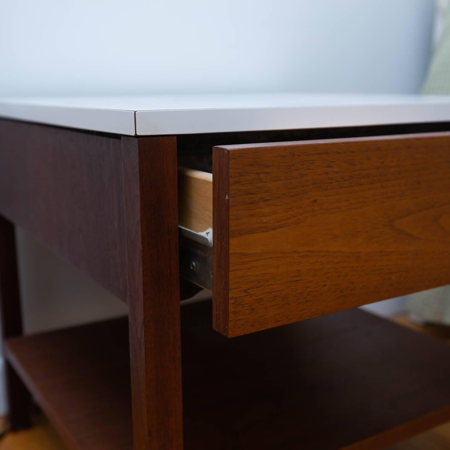 Mid-Century Modern Pair of Knoll Walnut End Tables / Nightstands