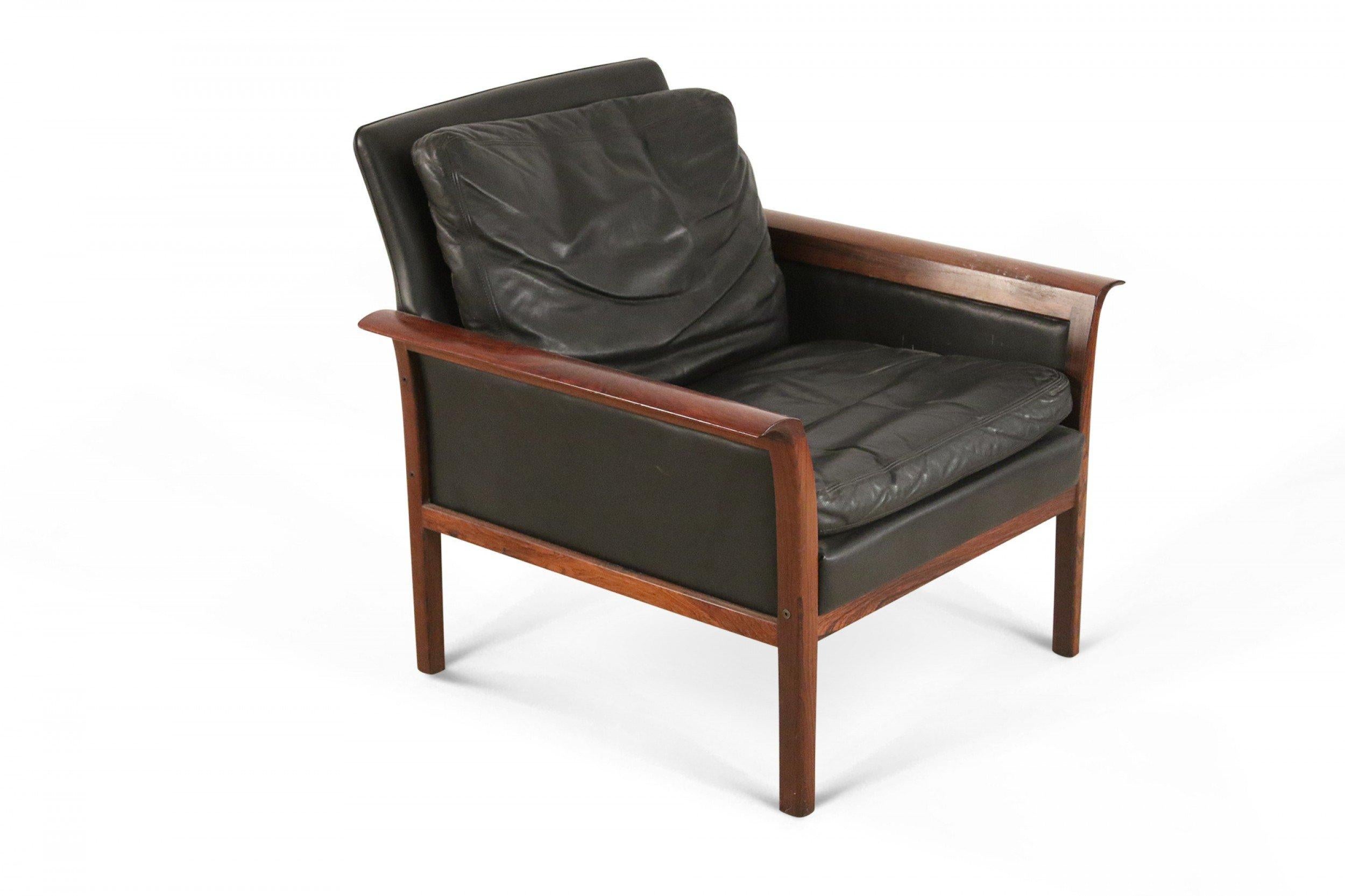 Mid-Century Modern Pair of Knut Saeter for Vatner Mobler Mid-Century Norwegian Leather and Rosewood For Sale
