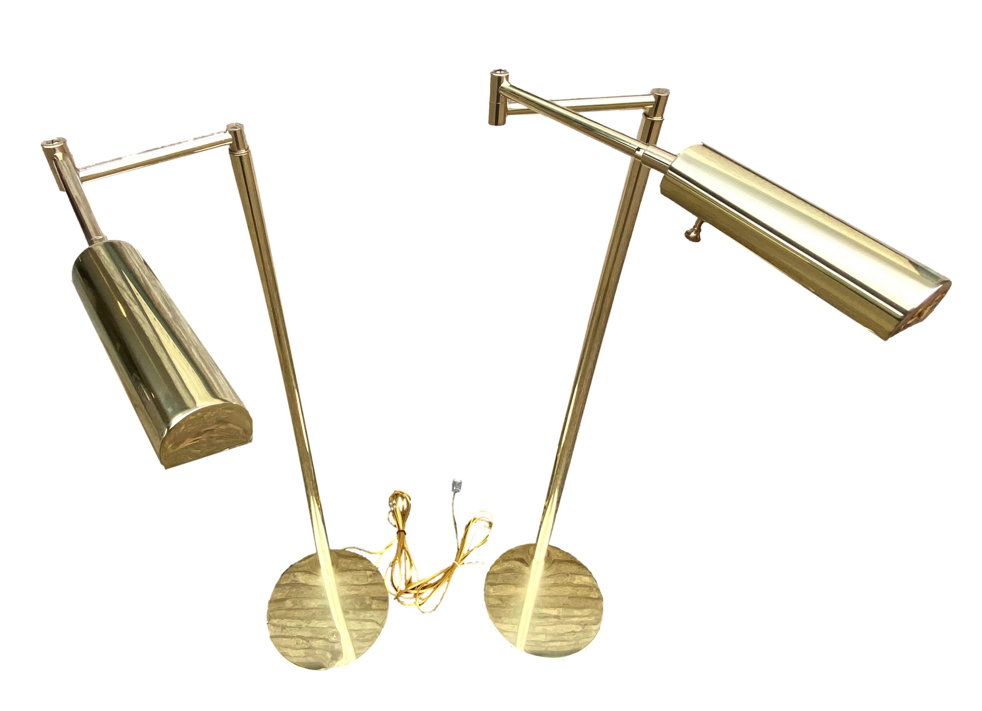 Paire de Koch et  Lampes Lowry à bras pivotant en vente 1