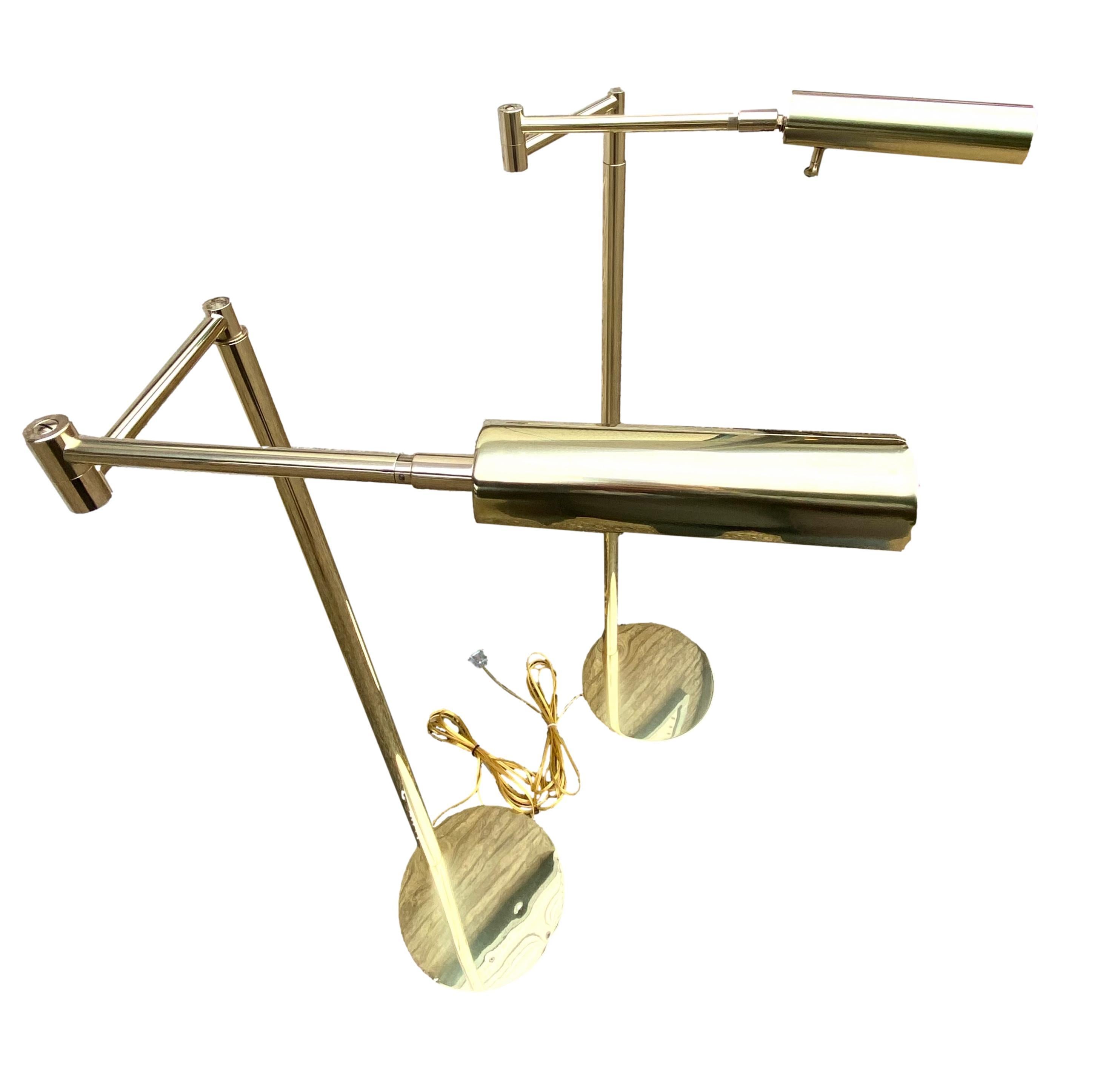Paire de Koch et  Lampes Lowry à bras pivotant en vente 2