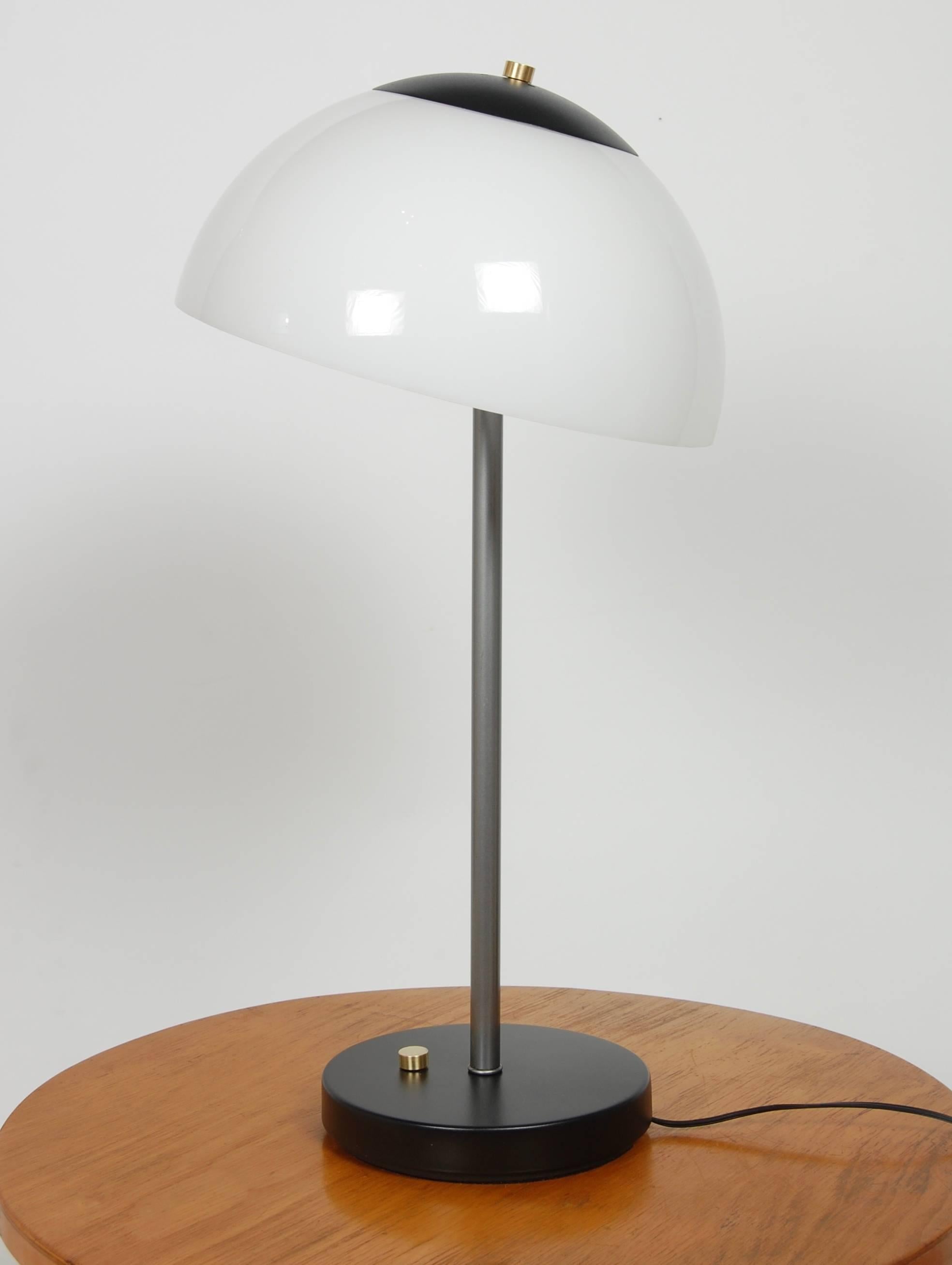 Pair of Koch & Lowy Table Lamps 1970s Modern 3