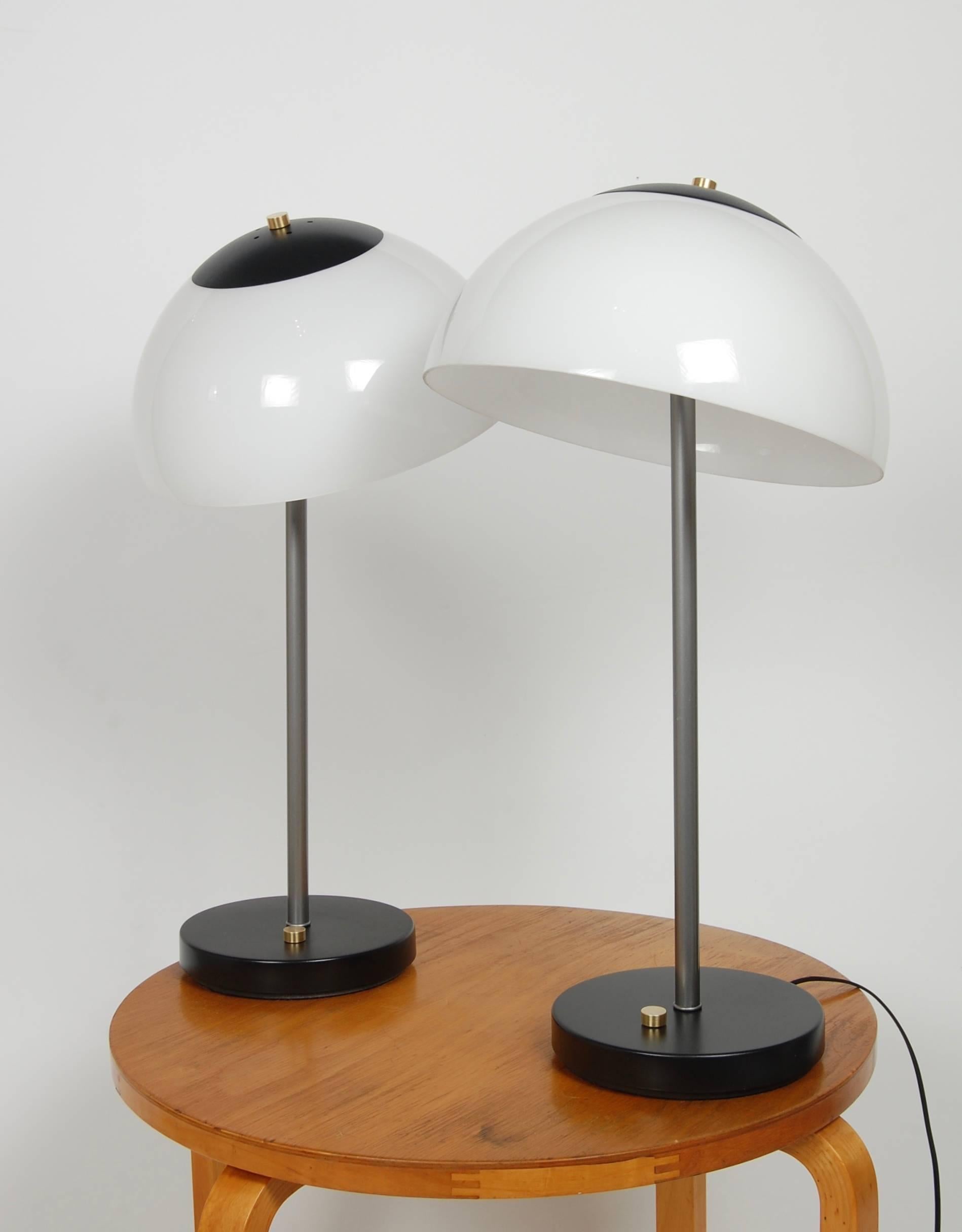 Pair of Koch & Lowy Table Lamps 1970s Modern 2