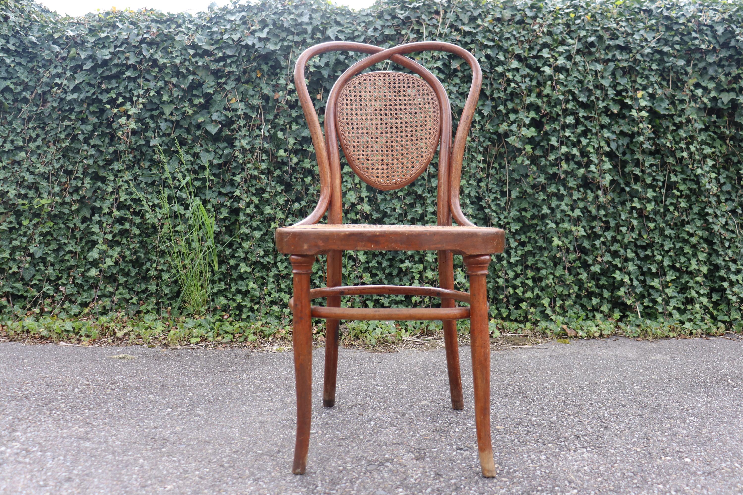 Arts and Crafts Pair Of Kohn Model 33 Bentwood Chairs For Sale