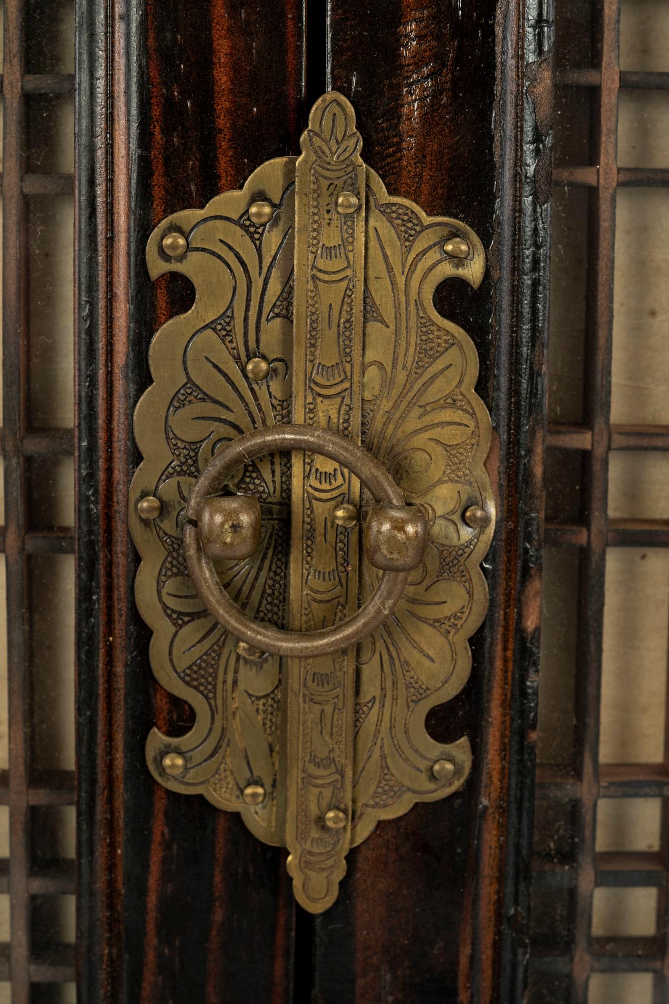 Pair of Korean Brass Mounted Étagère Cabinets 5