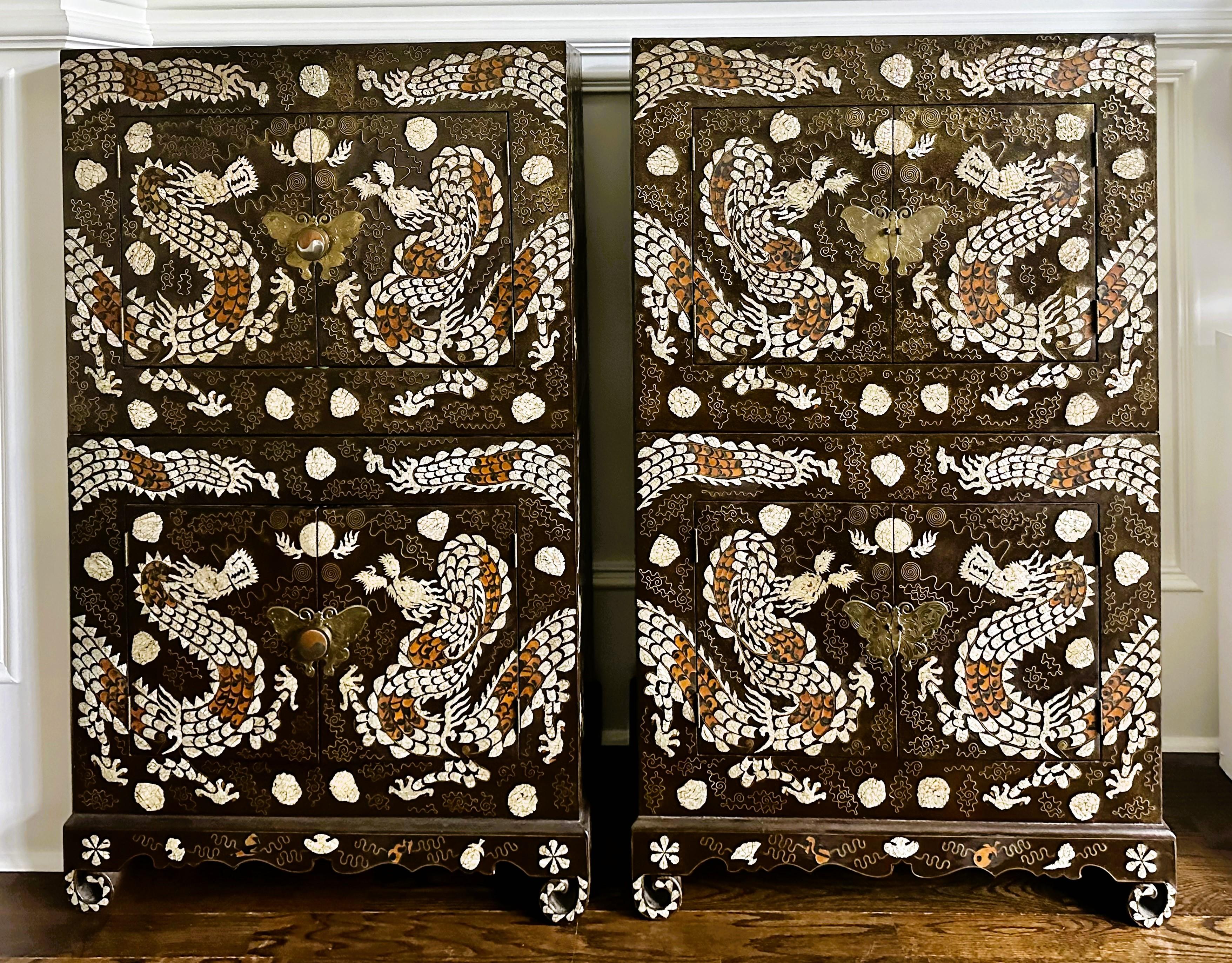 20th Century Pair of Korean Lacquer Wood Stacking Nong Cabinets with Striking Inlays For Sale