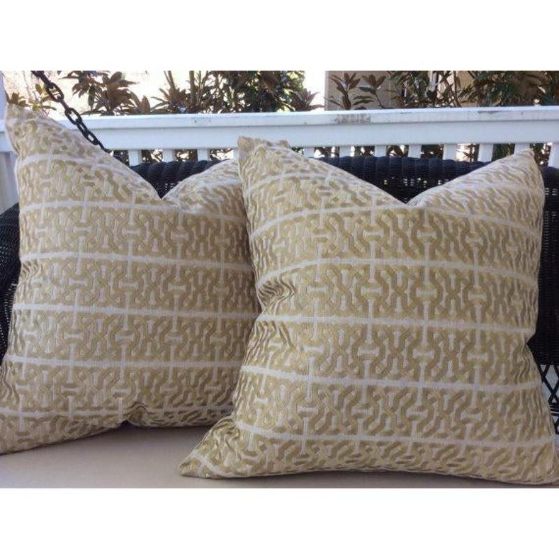 Cette annonce concerne une paire de 