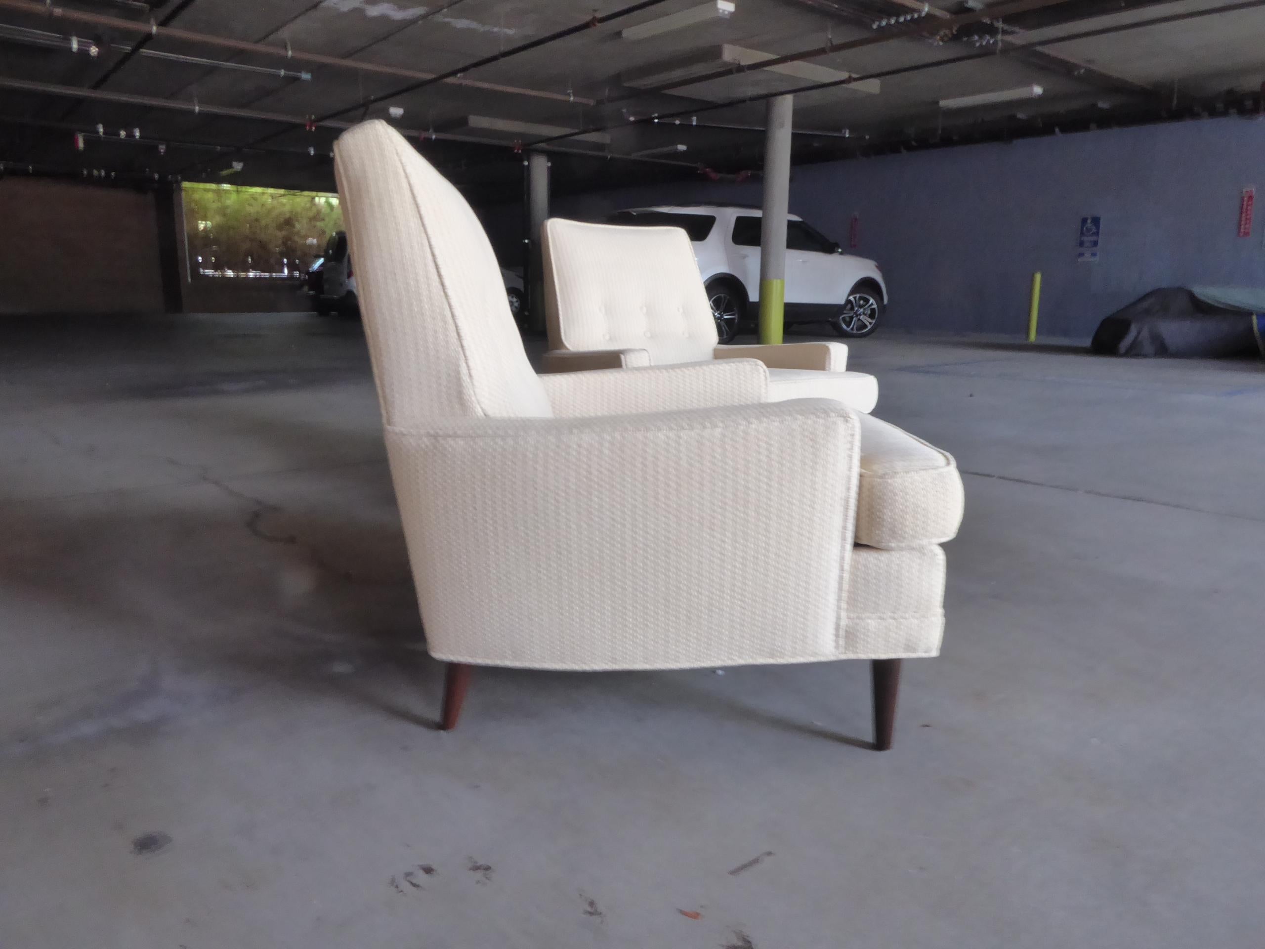 Pair of Kroehler Furniture Upholstered Armchairs 4
