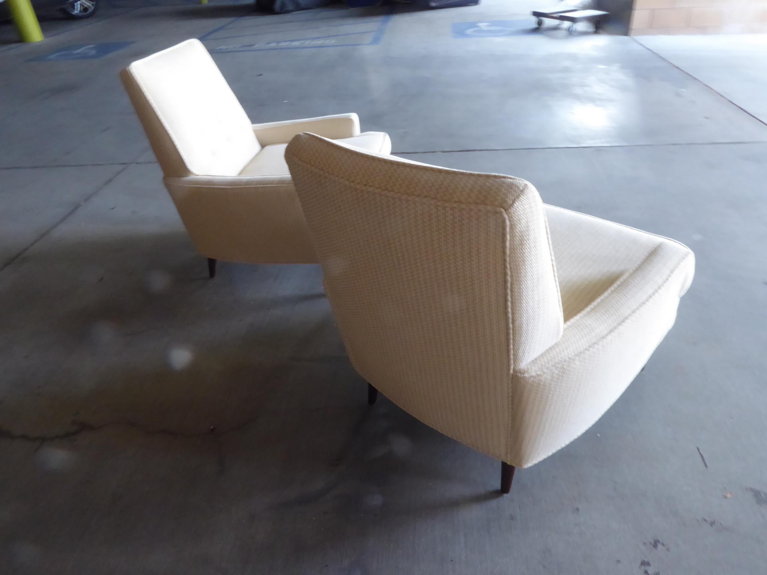 Pair of Kroehler Furniture Upholstered Armchairs 5