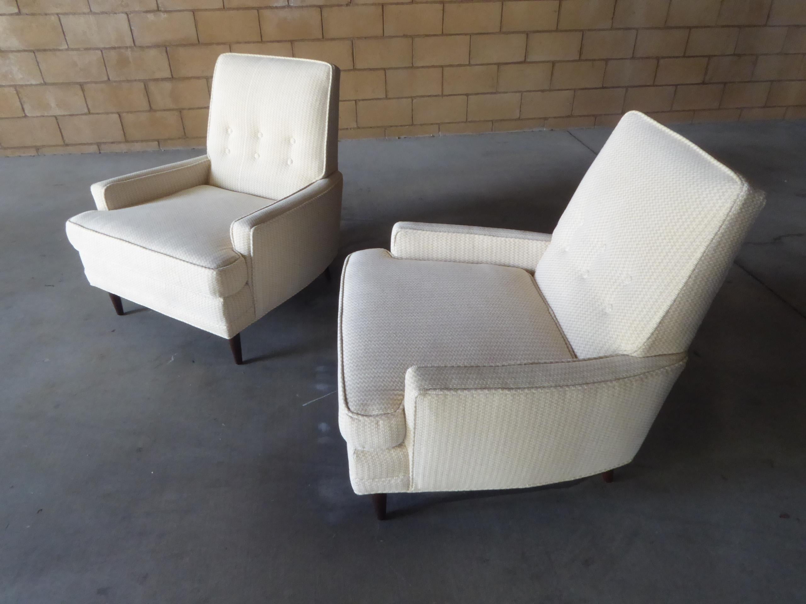 Pair of Kroehler Furniture Upholstered Armchairs 1
