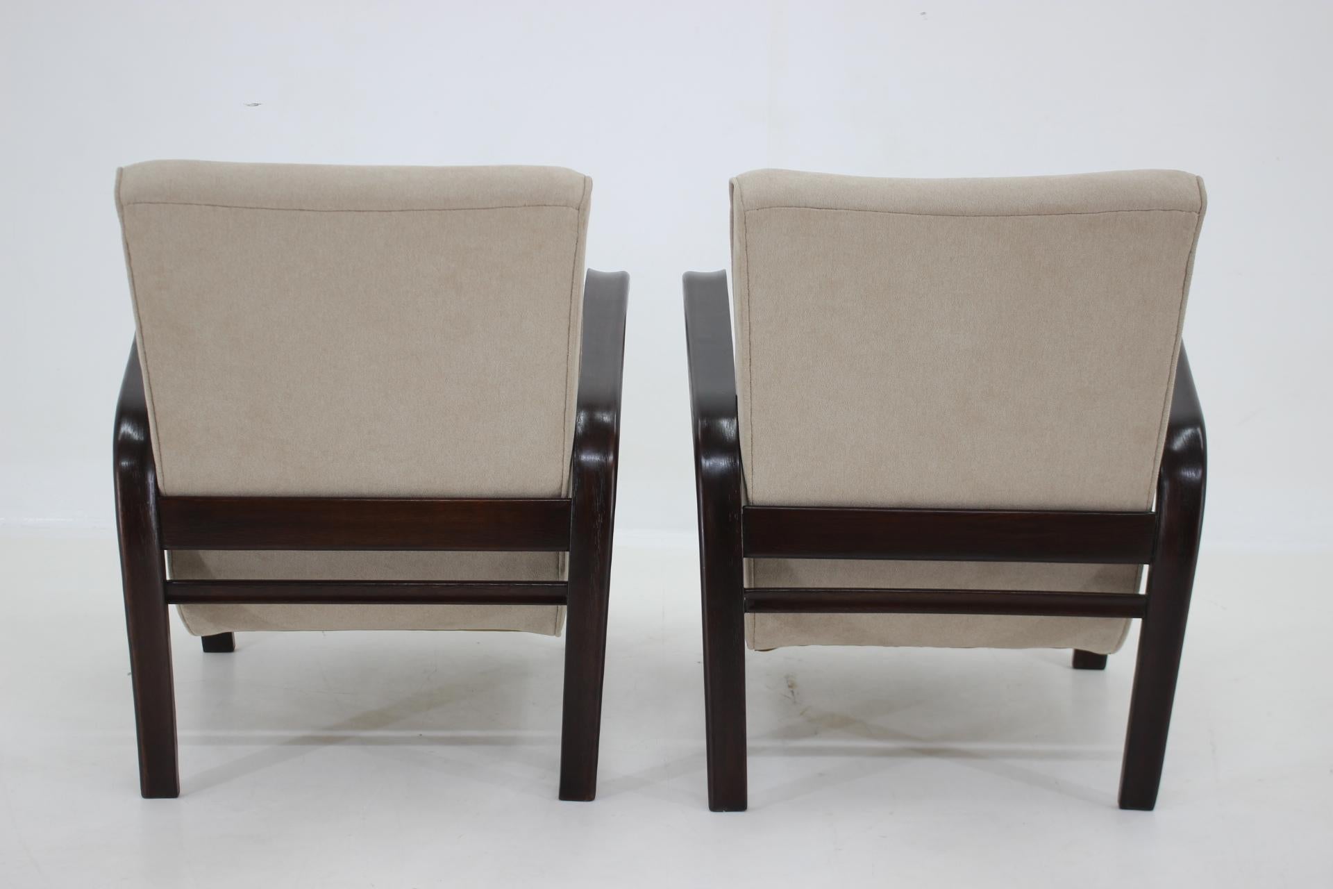 Paire de fauteuils Kropacek et Kozelka restaurés, Tchécoslovaquie, années 1960 1