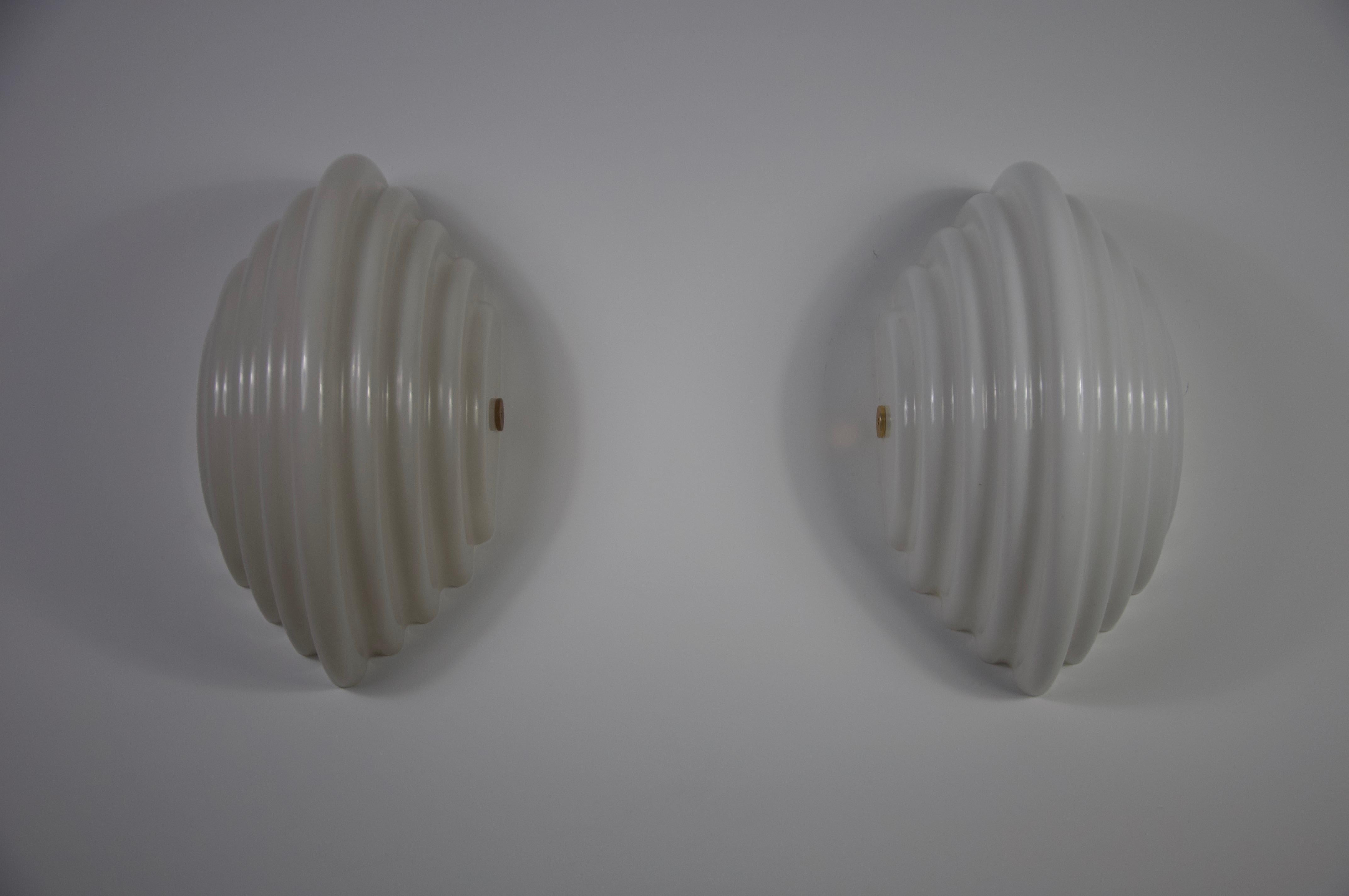 Plastic Pair of 