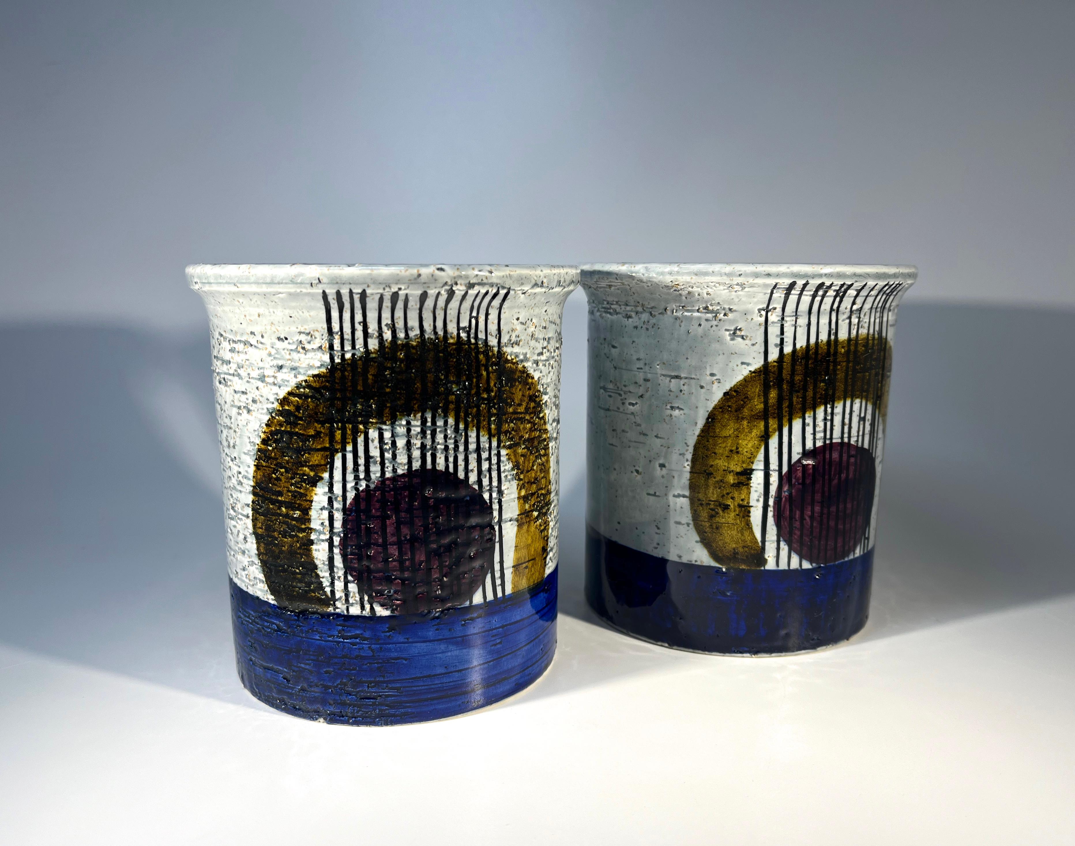 Pair Of 'Kurbits' Stoneware Vases By Olle Alberius For Rörstrand, Sweden In Excellent Condition For Sale In Rothley, Leicestershire