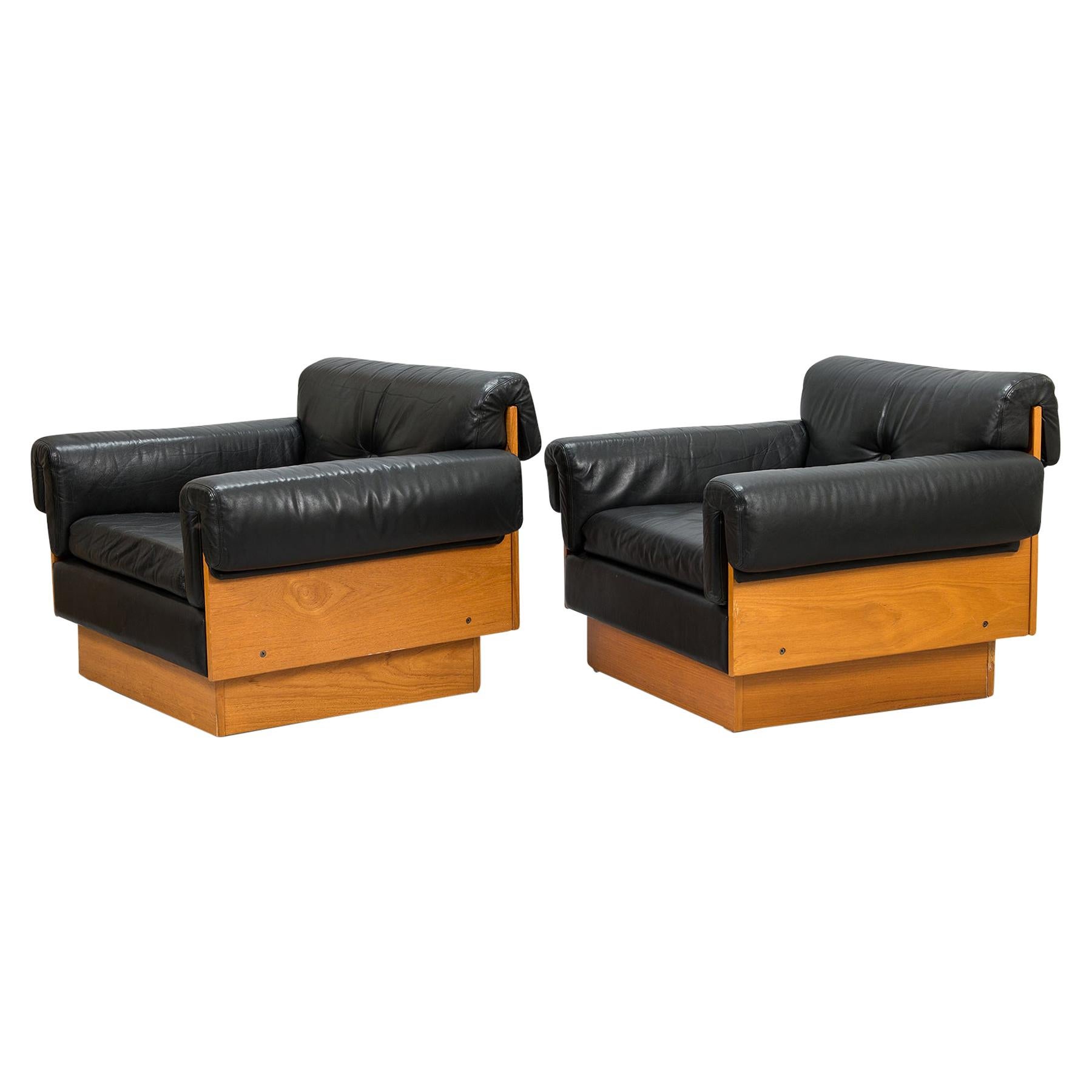 Pair of Kurt Hvitsjö ‘zorbas’ Lounge Chairs in Teak