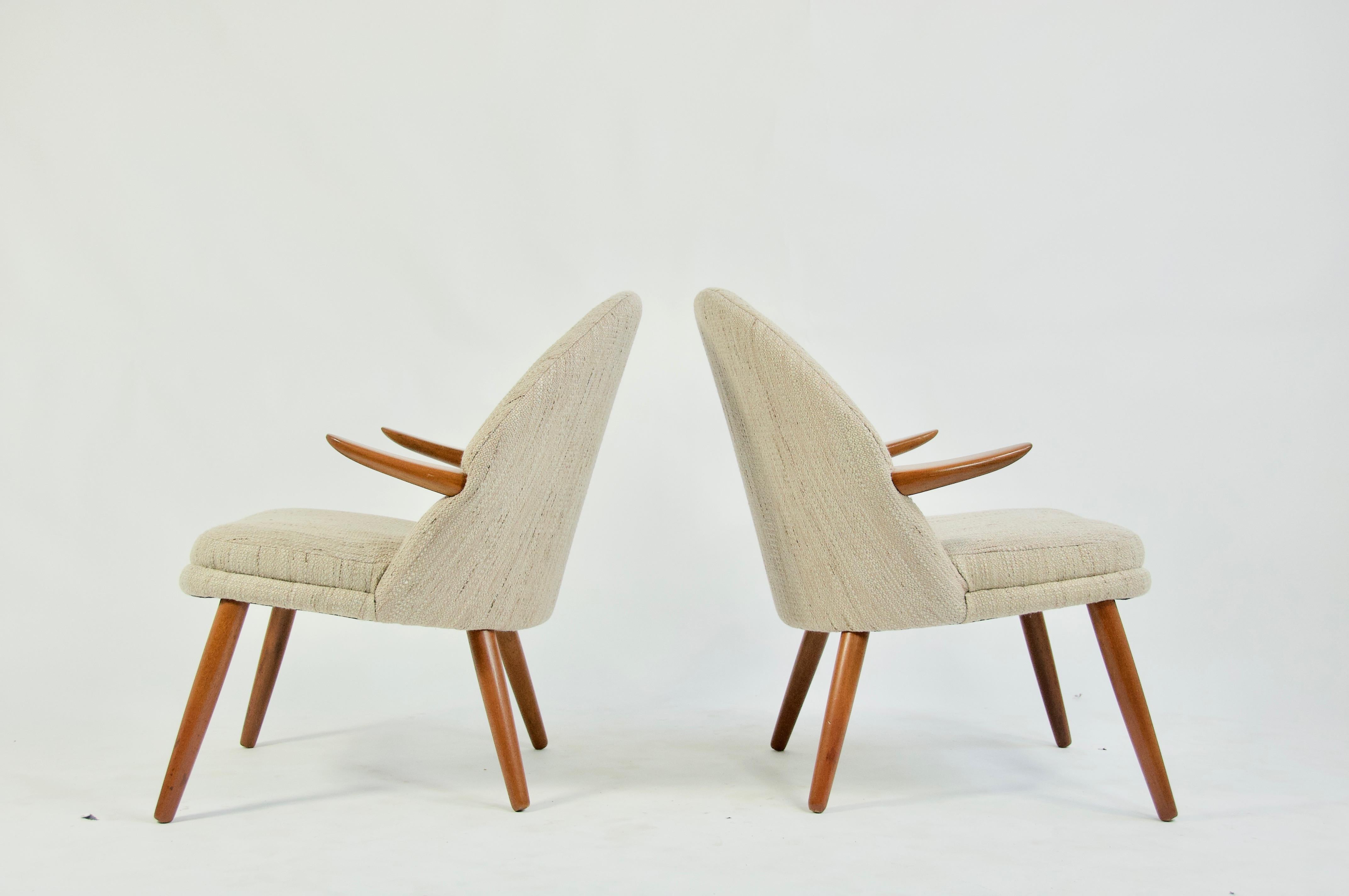 Pair of Kurt Olsen Danish Teak Lounge Chairs In Good Condition For Sale In Turners Falls, MA